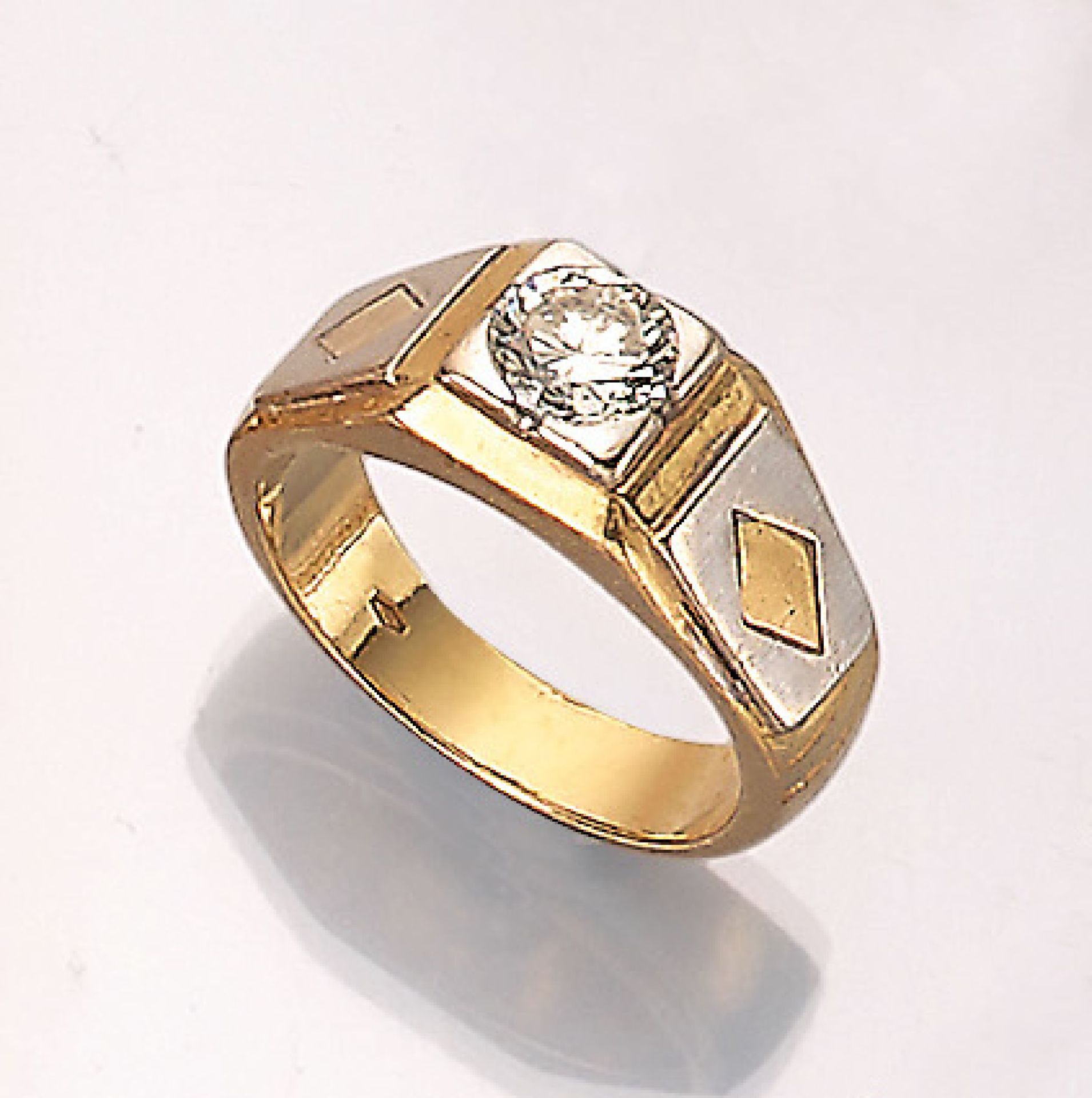 18 kt Gold Ring mit Brillant, GG/WG 750/000, mittig Brillant ca. 1.06 ct l.get.Weiß (J-K)/si2,