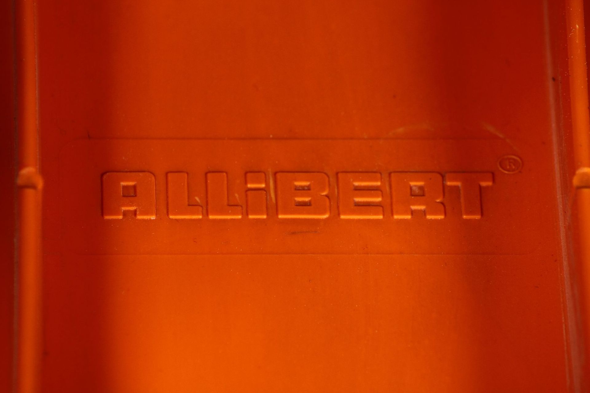 Klappstuhl, "Allibert", 1970er Jahre, Kunststoff orange, sehr stabile Ausführung, praktisch, - Bild 2 aus 2