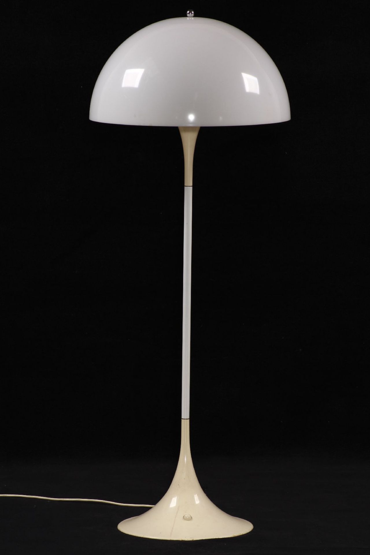 Panthella Stehlampe, "Louis Poulsen", Dänemark, 1970er-Jahre, Design von Verner Panton,