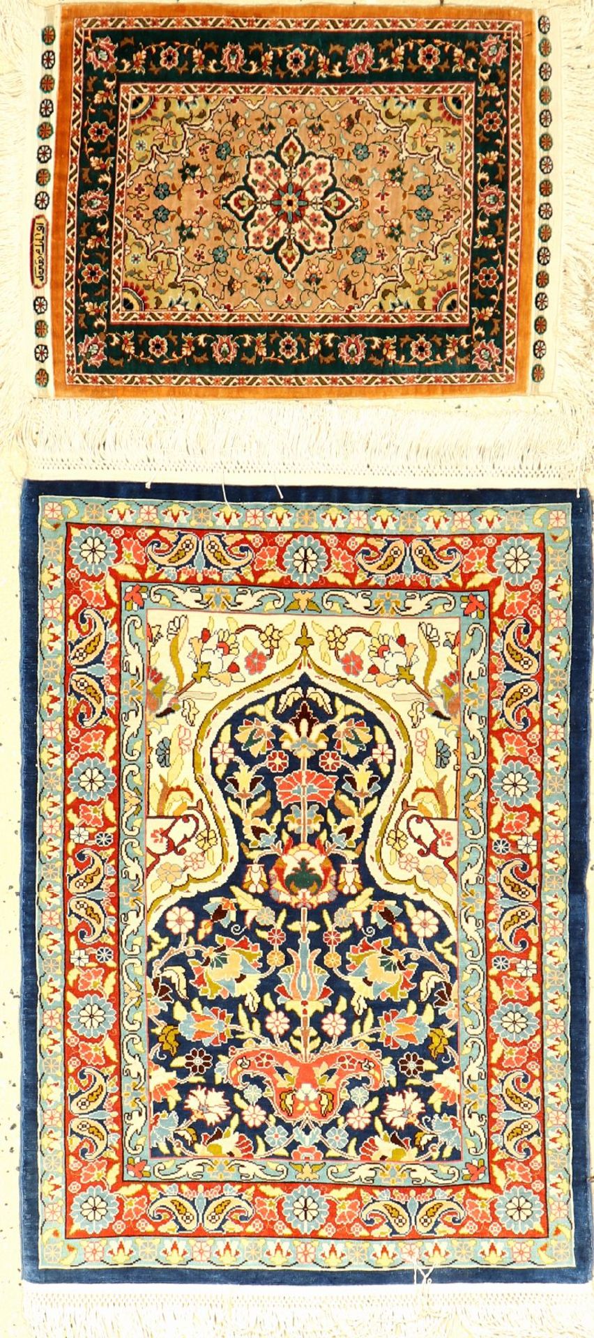 Hereke Seide (2 Lots), Türkei, ca. 40 Jahre, reine Naturseide, 46 x 34 cm und 71 x 49 cm, EHZ: 2.(