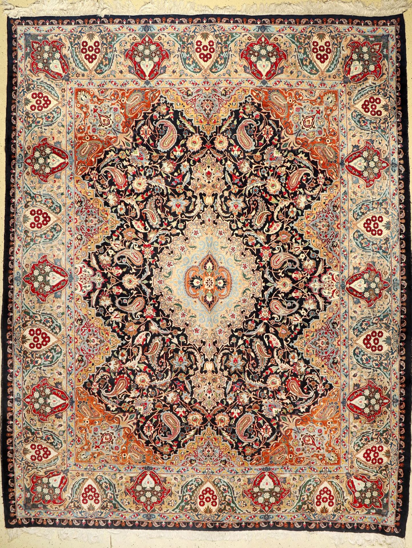 Kaschmar, Persien, ca. 50 Jahre, Wolle auf Baumwolle, ca. 383 x 300 cm, EHZ: 2-3Kashmar Carpet,