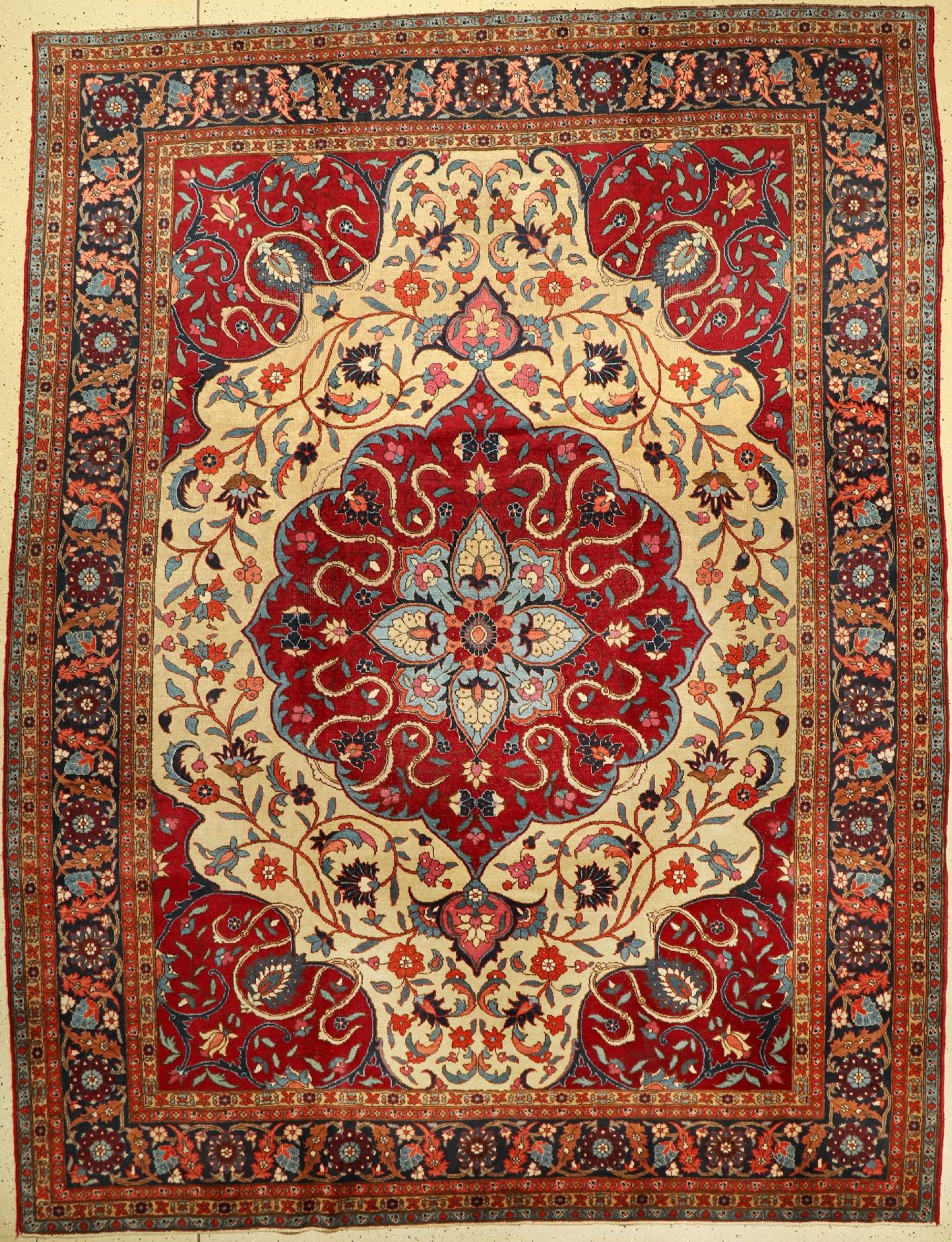Täbriz alt, Persien, um 1930, Wolle auf Baumwolle, ca. 345 x 267 cm, EHZ: 4Tabriz old, Persia,