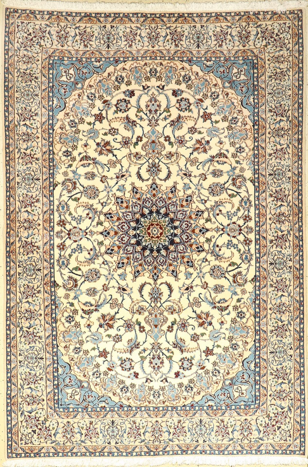 Nain, Persien, ca. 40 Jahre, Korkwolle mit Seide, ca. 235 x 158 cm, EHZ: 2Nain Rug, Persia,