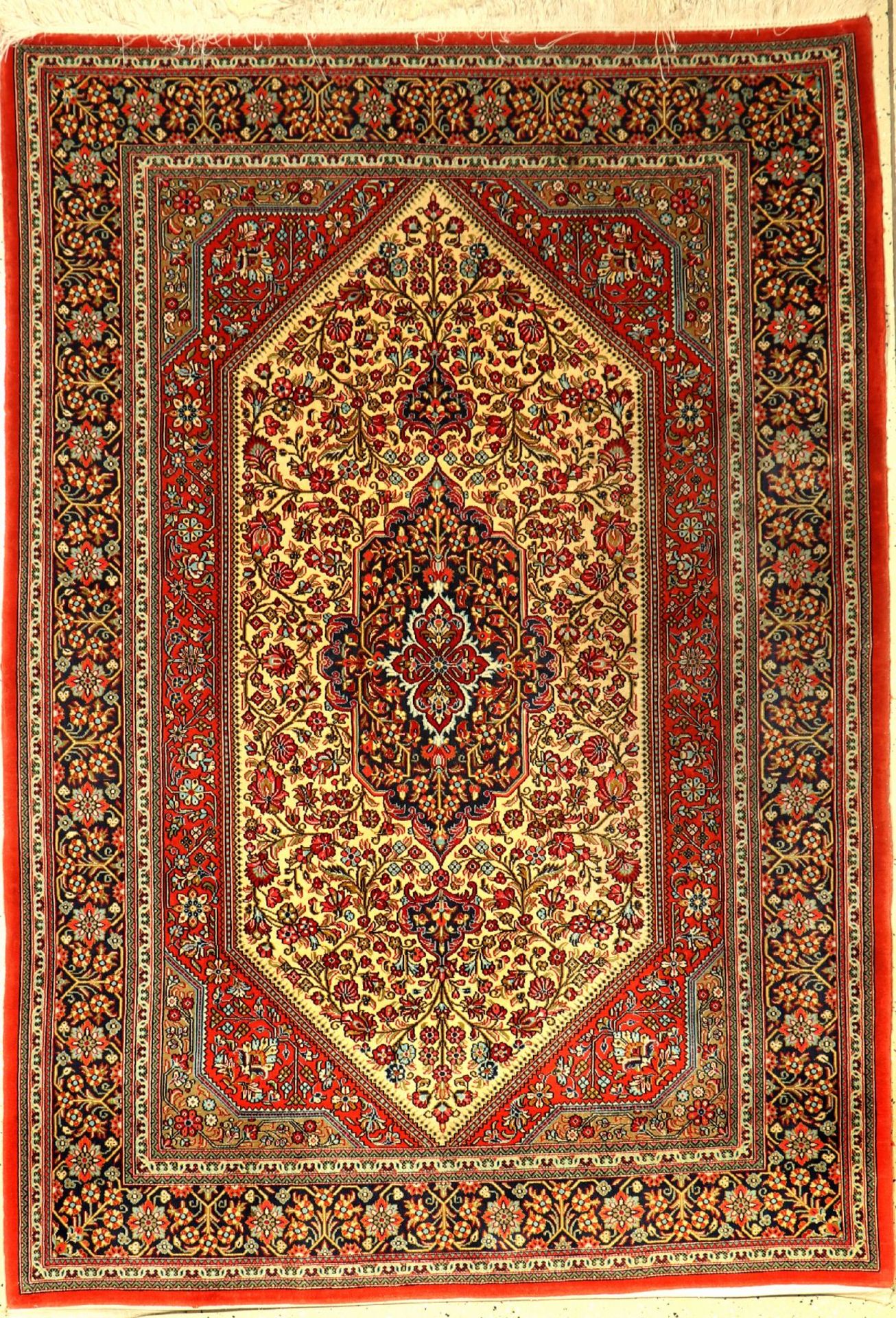 Ghom Kork fein, Persien, ca. 30 Jahre, Korkwolle, ca. 195 x 134 cm, EHZ: 2Qom fine, Persia,