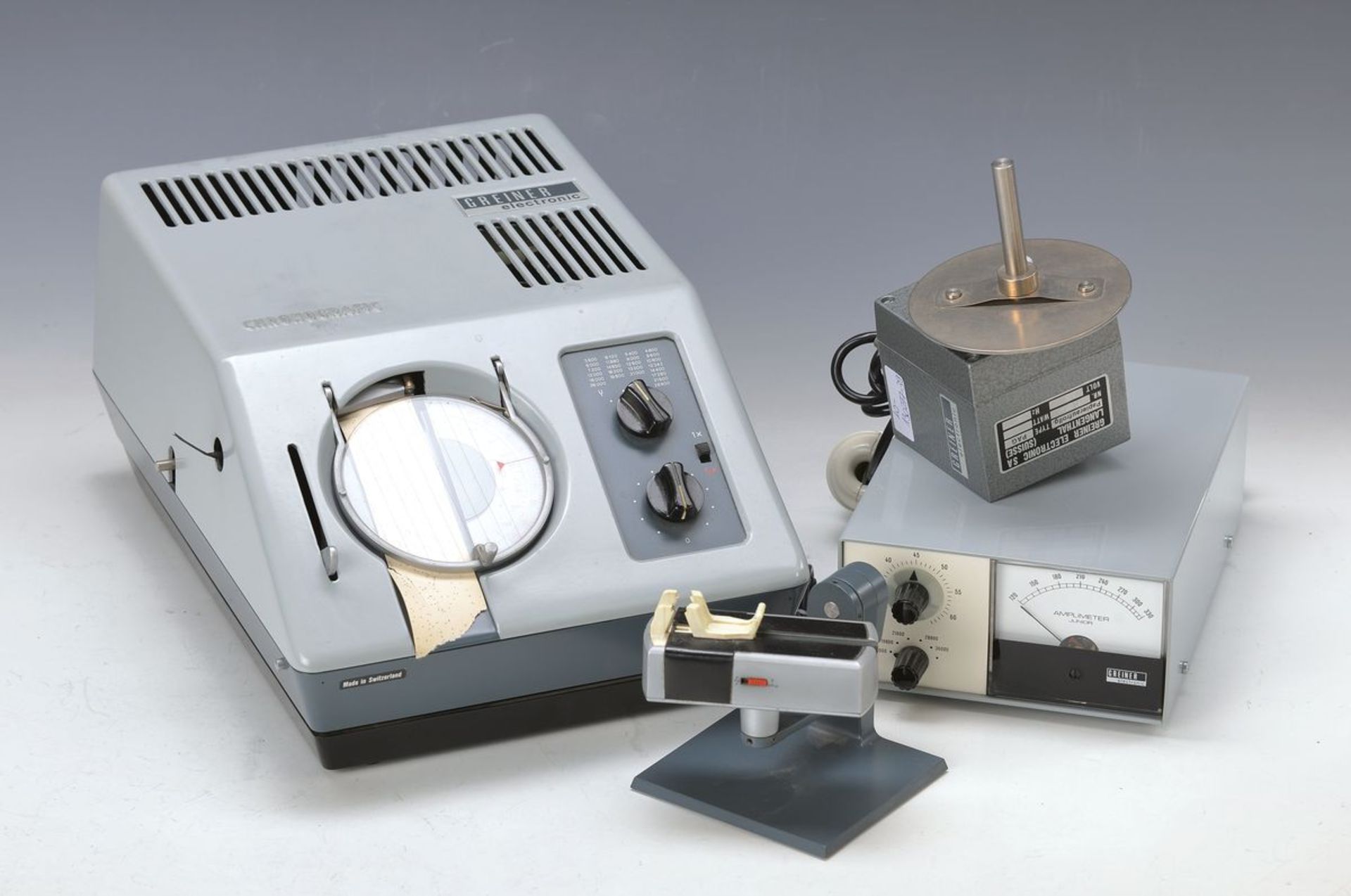 Prüfgerät für Quarzuhren und Zeitwaage mit reichhaltigem Zubehör, um 1960, Prüfgerät, Witschi, Büren