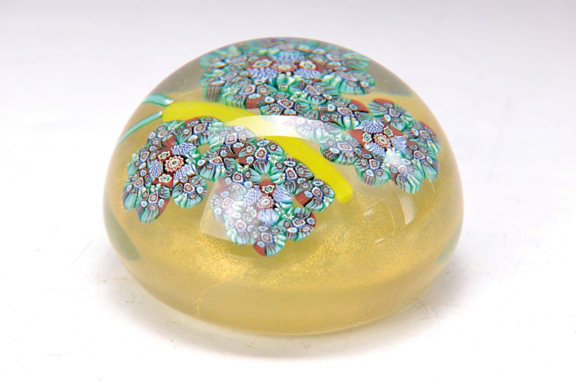 Paperweight, Murano Italien, 1970er Jahre, mundgeblasenes Glas mit eingeschmolzenem Goldstaub und