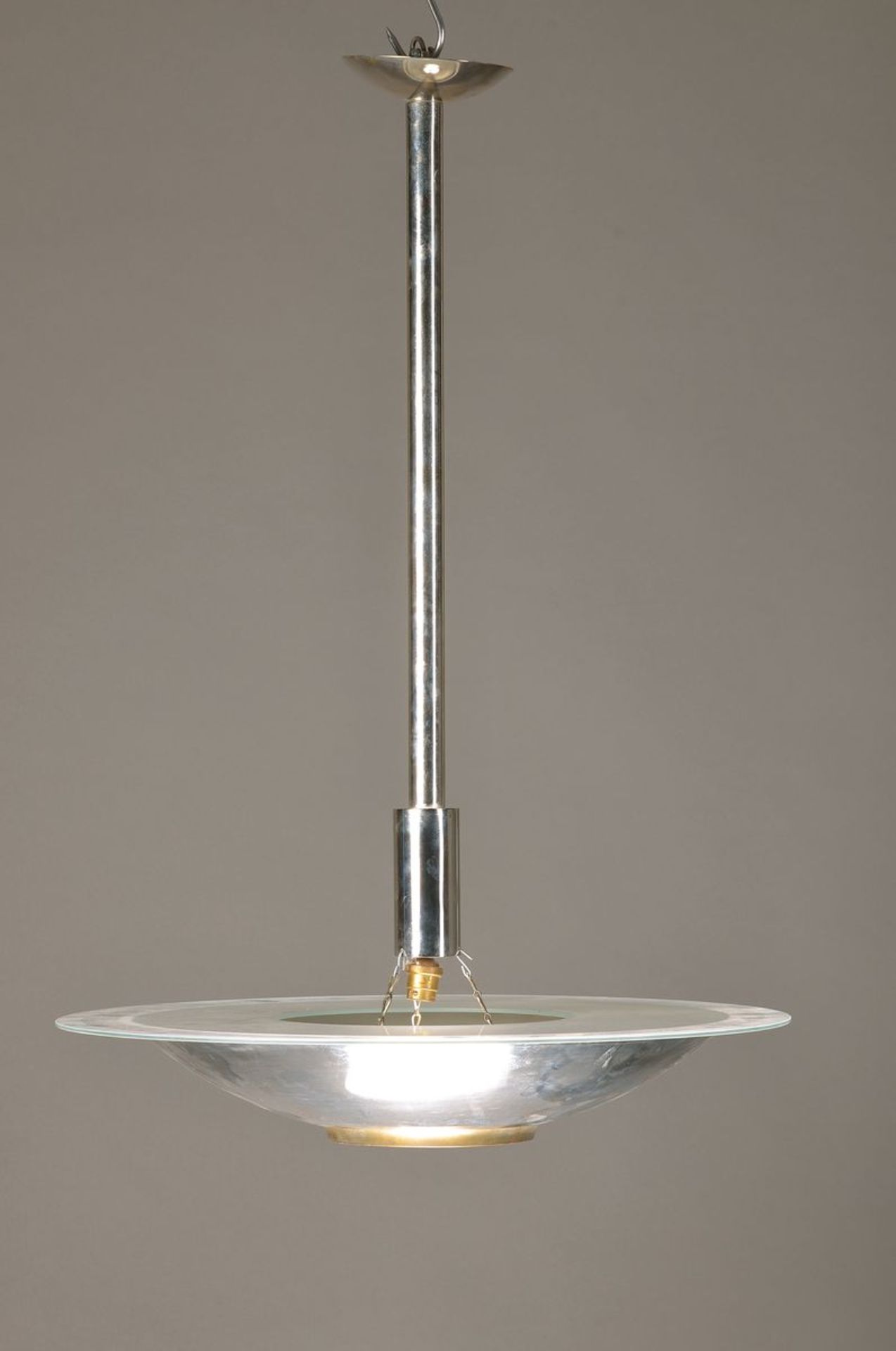Deckenlampe, Frankreich, um 1930, Metall verchromt, teilmattierter Glasring ersetzt, H.ca.88 cm, D.