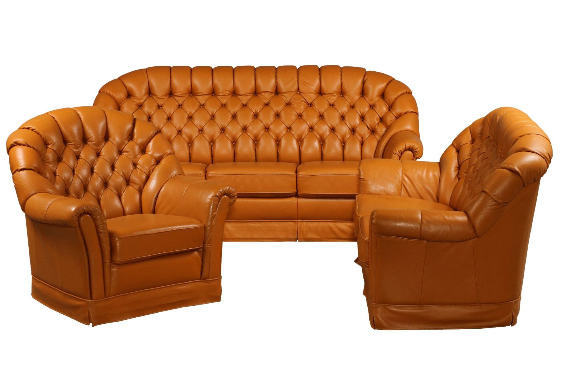 3-teilige Sitzgarnitur, nach engl. Vorbild, bestehend aus 2-Sitzer Sofa, 3-Sitzer Sofa u. Sessel,