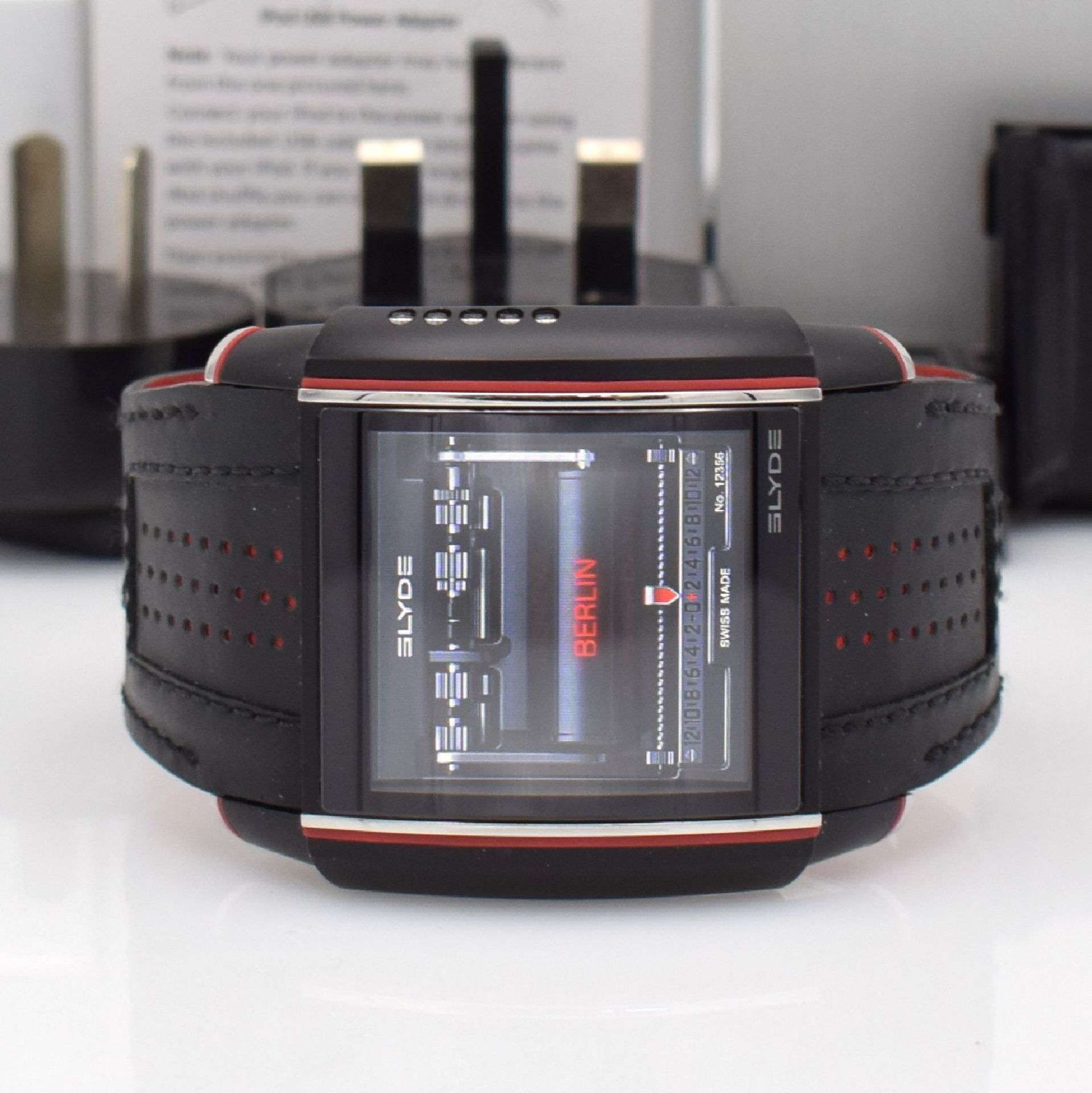 SLYDE Sport Smartwatch, auf 500 Stück limitiertes Sondermodell, PVD beschichtetes Geh. inkl. - Bild 8 aus 14