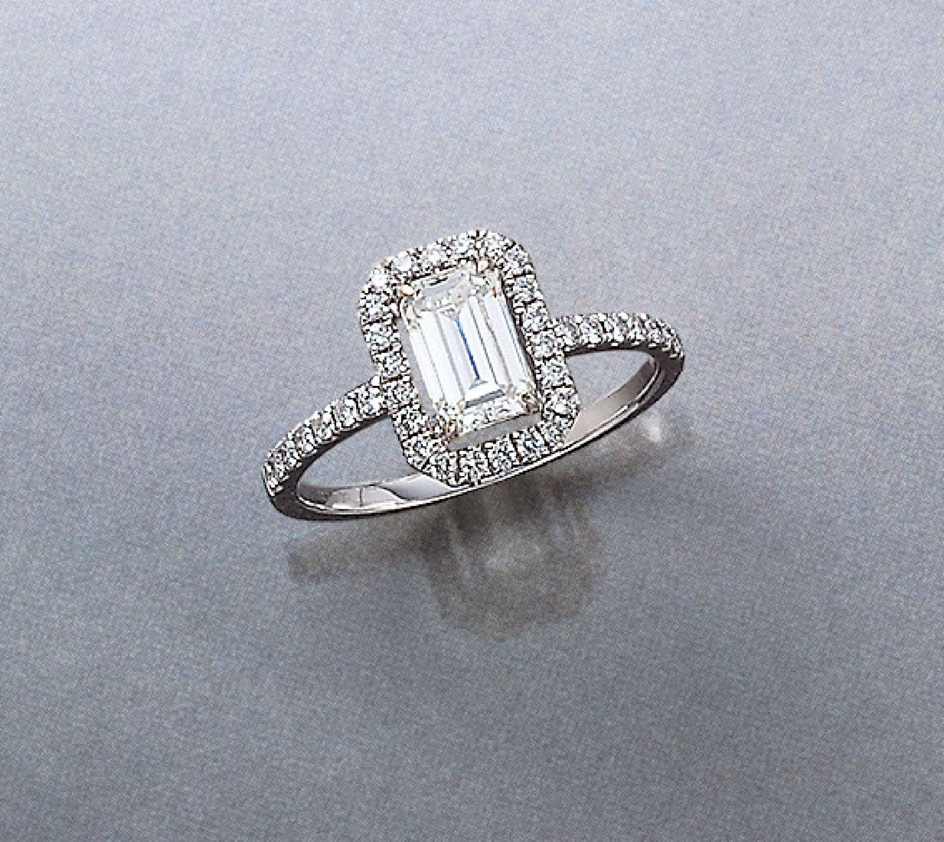 18 kt Gold Ring mit Diamanten, WG 750/000, Diamant-Baguette ca. 1.00 ct get.Weiß/si,