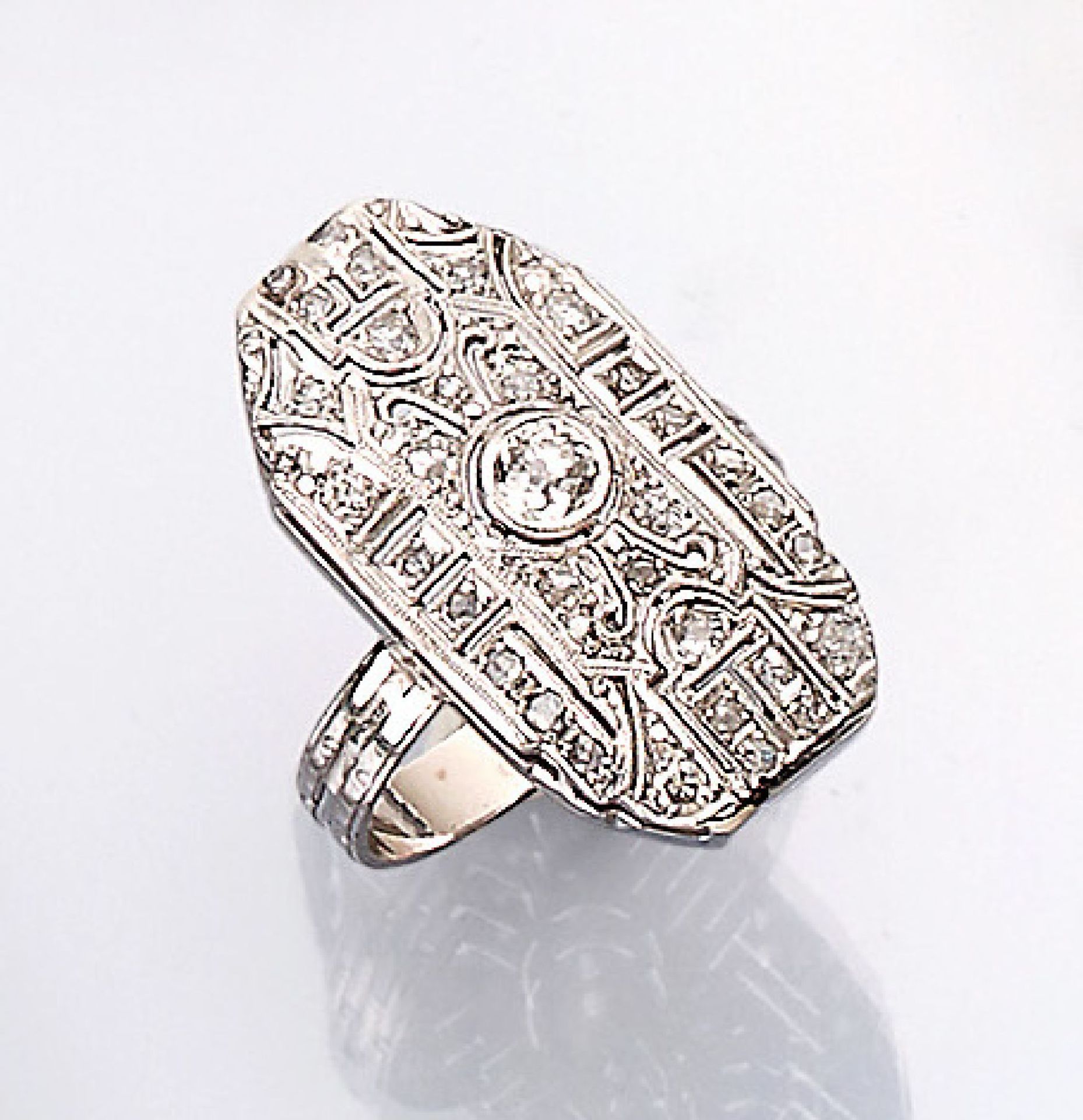 14 kt Gold Art-Deco-Ring mit Diamanten, WG 585/000, reich bes. mit Altschliffdiam. undDiamantrosen