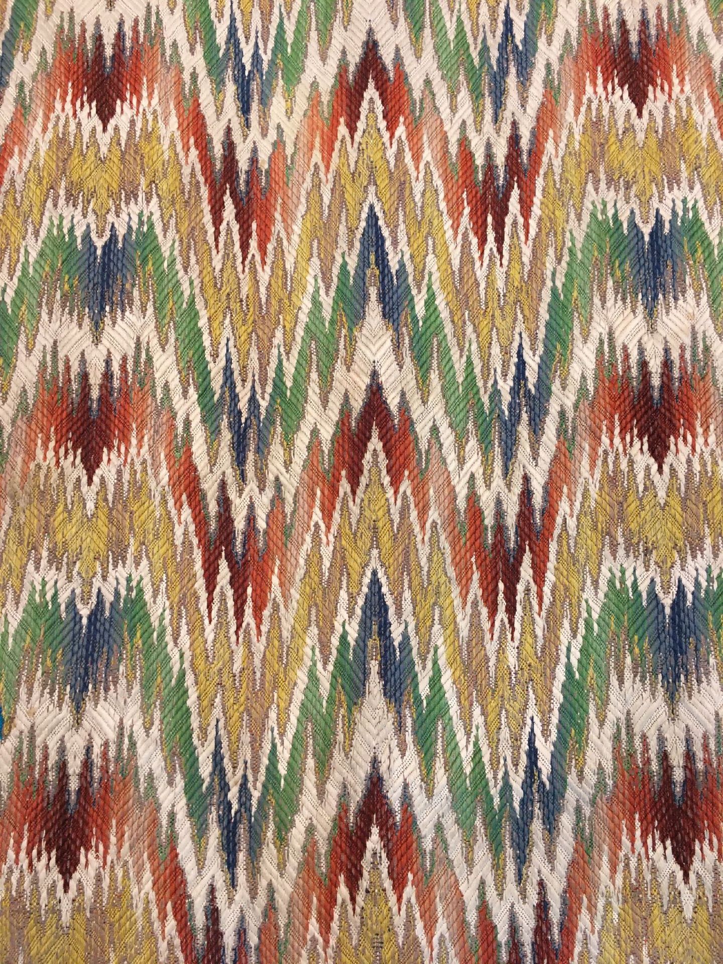 Seltenes Bargello "Textil" Stickerei antik (Flammen Muster), Italien, 19.Jhd., Wolle mit Baumwolle - Bild 3 aus 8