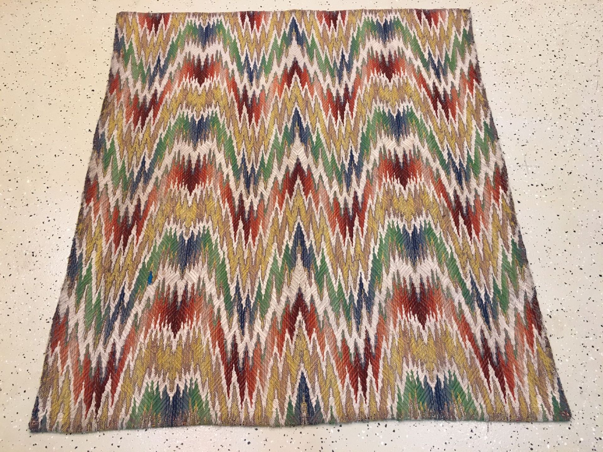 Seltenes Bargello "Textil" Stickerei antik (Flammen Muster), Italien, 19.Jhd., Wolle mit Baumwolle - Bild 2 aus 8