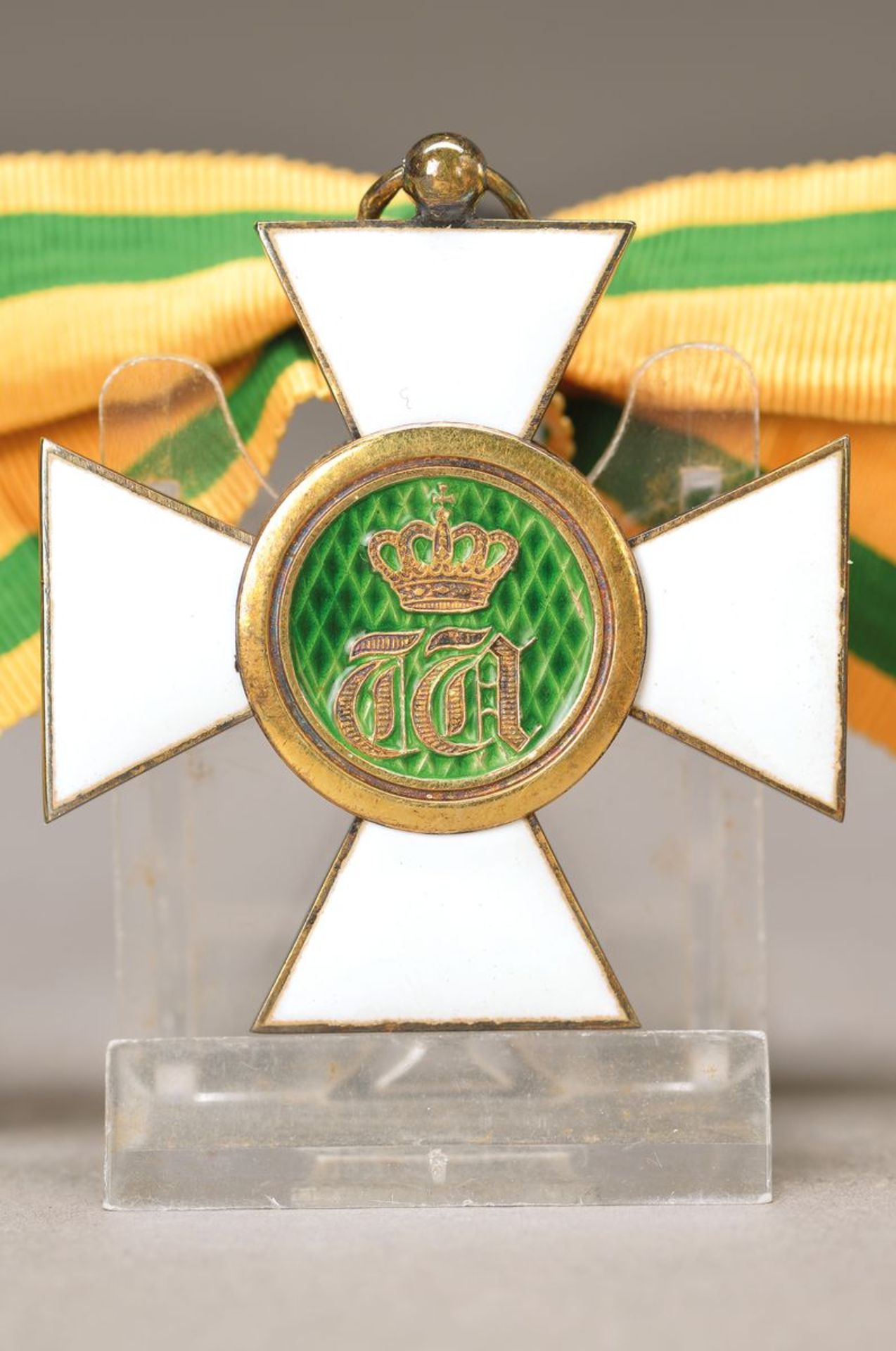 Verdienstkreuz, Schweden, um 1950er Jahre, Silber, weiß und grün emailliert, guillochiert,