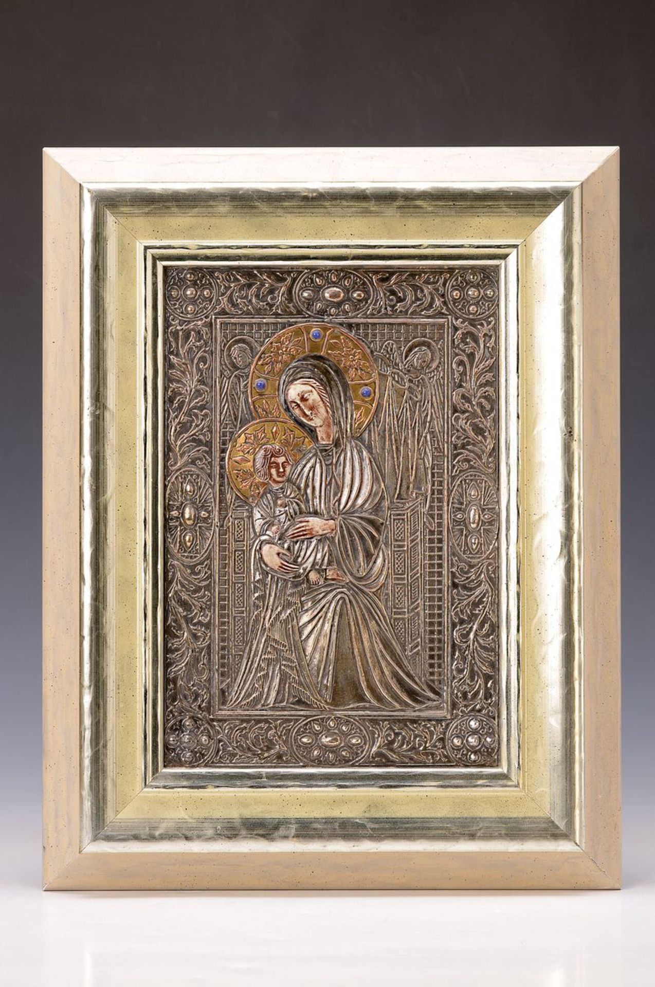 Ikone mit Silberoklad, 20. Jh., Italien, Hände und Gesichter aus Keramik, wohl Silberoklad, geprägt, - Bild 2 aus 2