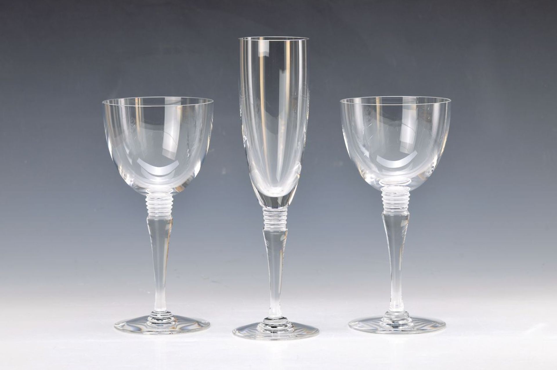 Trinkglasservice, Saint Louis, "Amadeus", farbloses Kristallglas, 8 Sektflöten, H.ca. 24cm, 8
