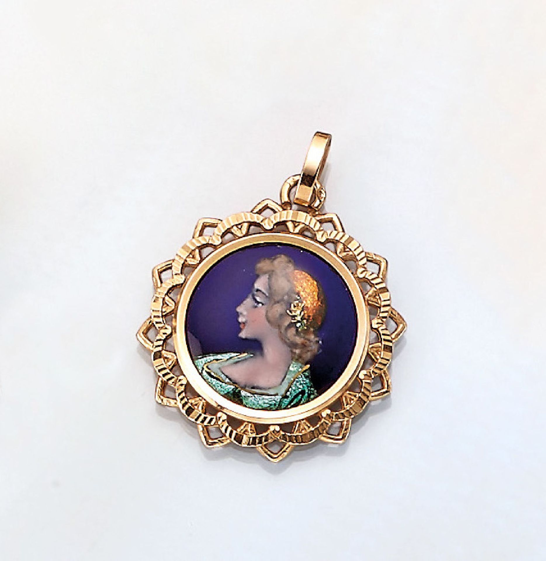 18 kt Gold Anhänger, Limoges, GG 750/000, Emaileinlage mit Frauenportrait, rücks. bez. Email d'