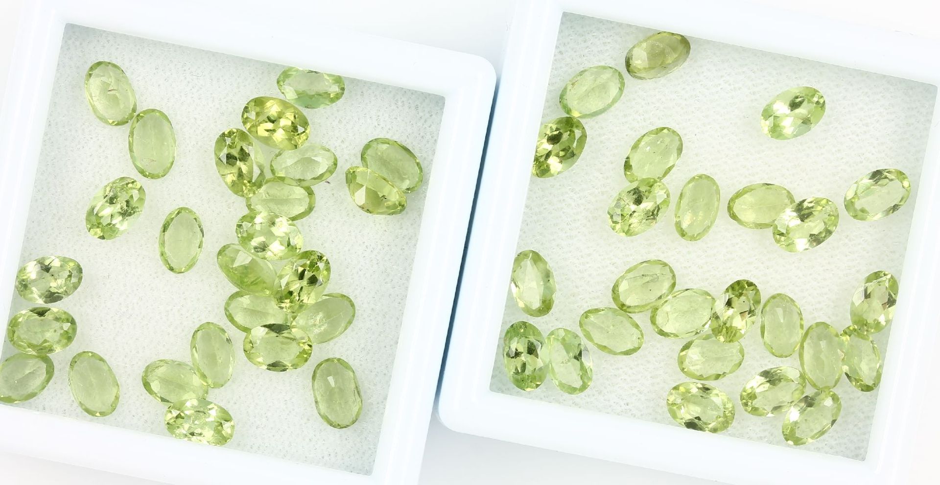 Lot lose facett. Peridots, zus. 21 ct, oval, kalibriert Schätzpreis: 1400, - EUR