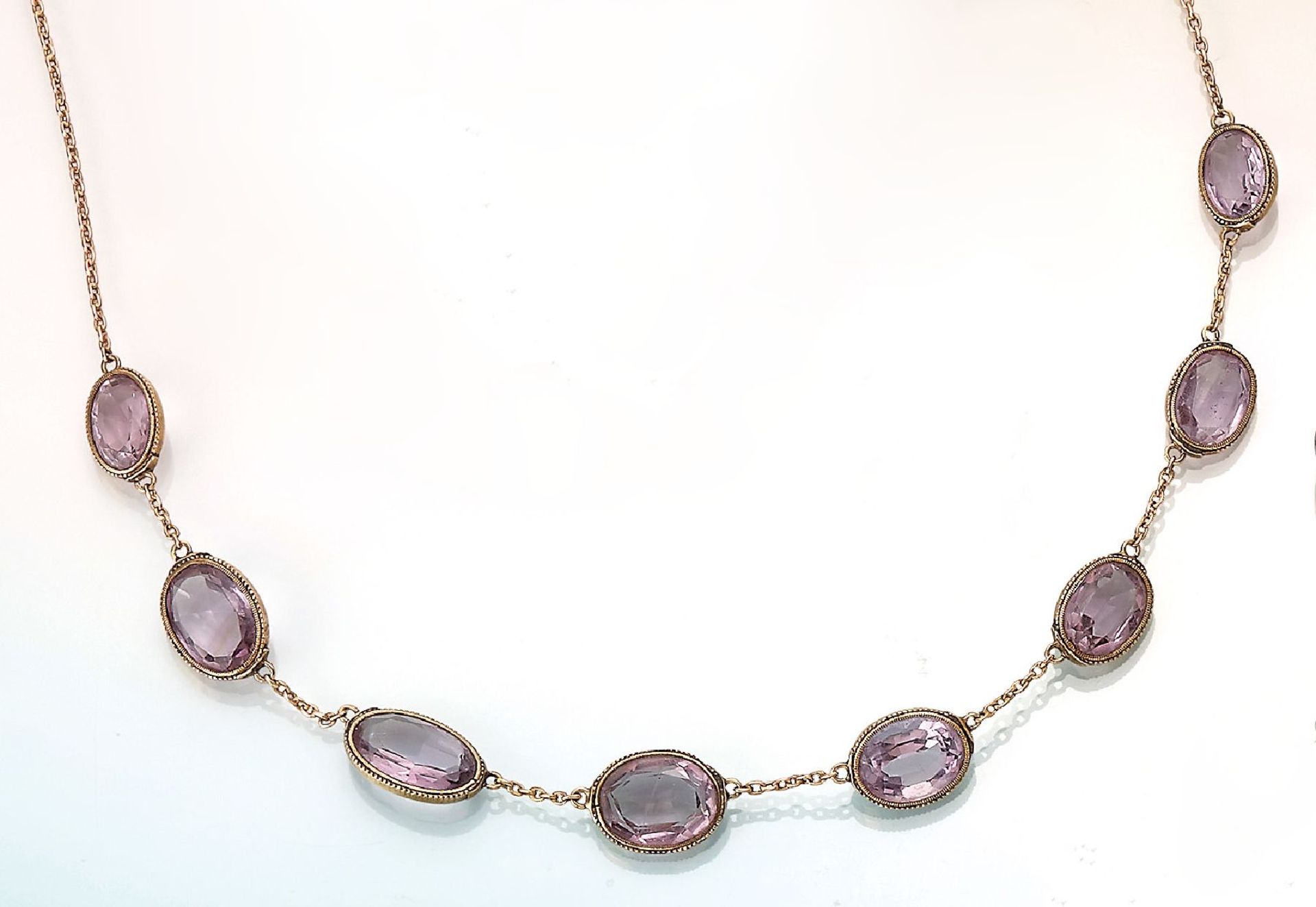 8 kt Gold Jugendstil Collier mit Amethysten, RoseG 333/000, ovalfacett. Amethyste zus. ca. 12,00 ct,