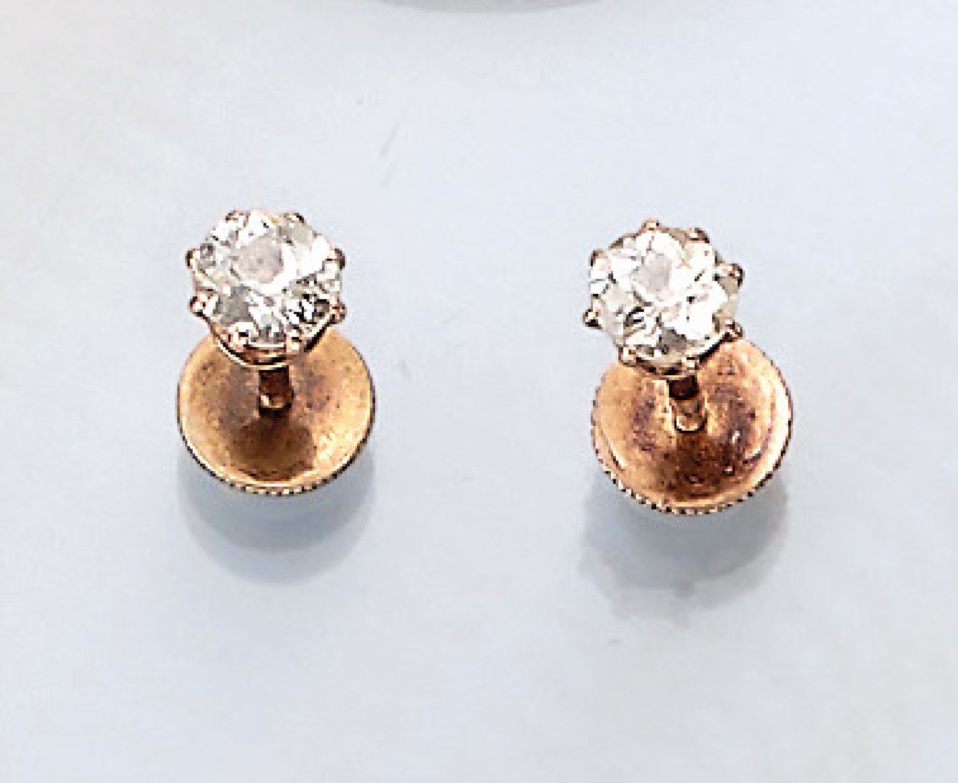 Paar 14 kt Gold Ohrstecker mit Diamanten, um 1890, GG 585/000, 2 ovale Altschliffdiam. zus. ca. 0.80