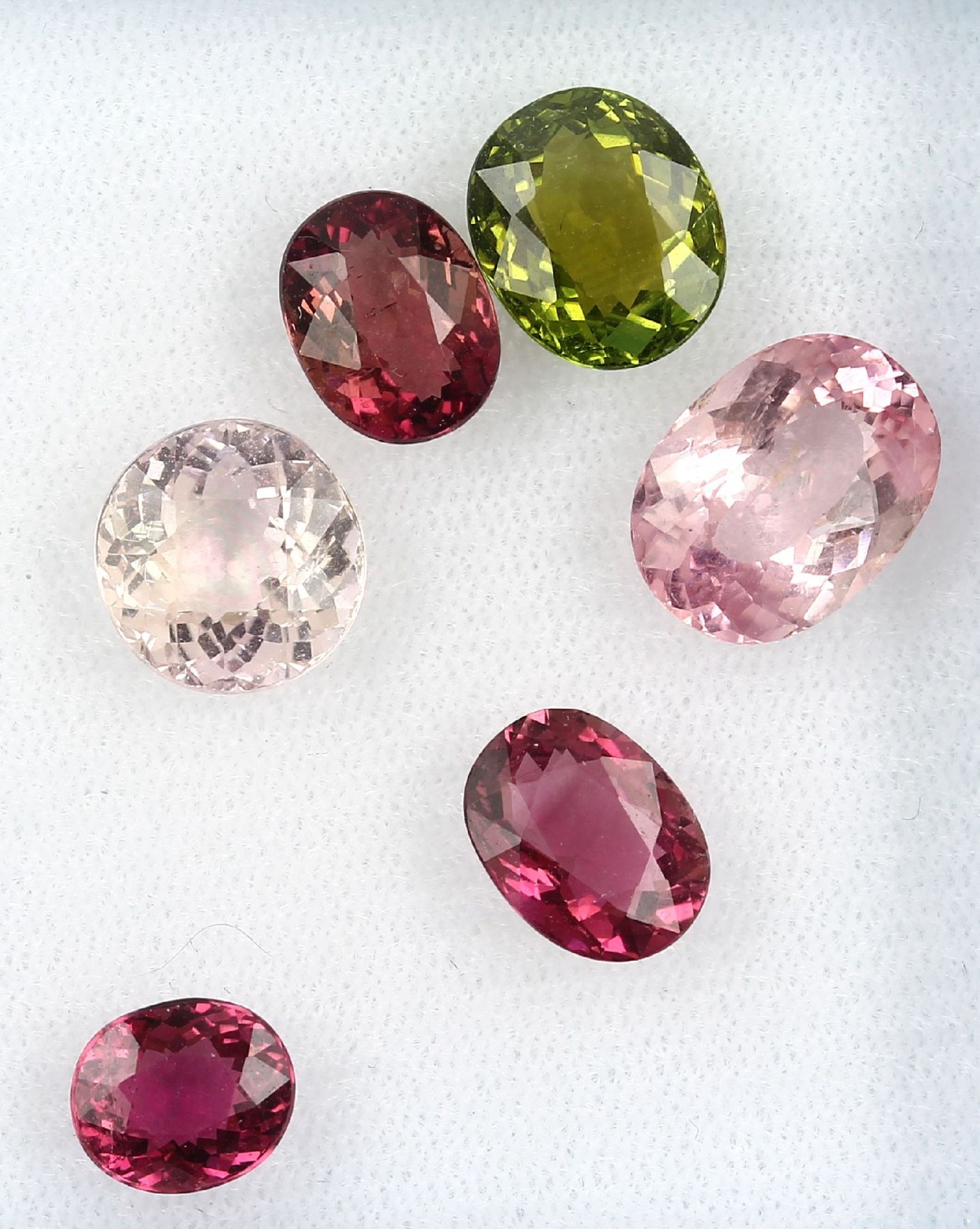 Lot 6 lose Turmaline, zus. ca. 15.62 ct, Rosa, Pink,