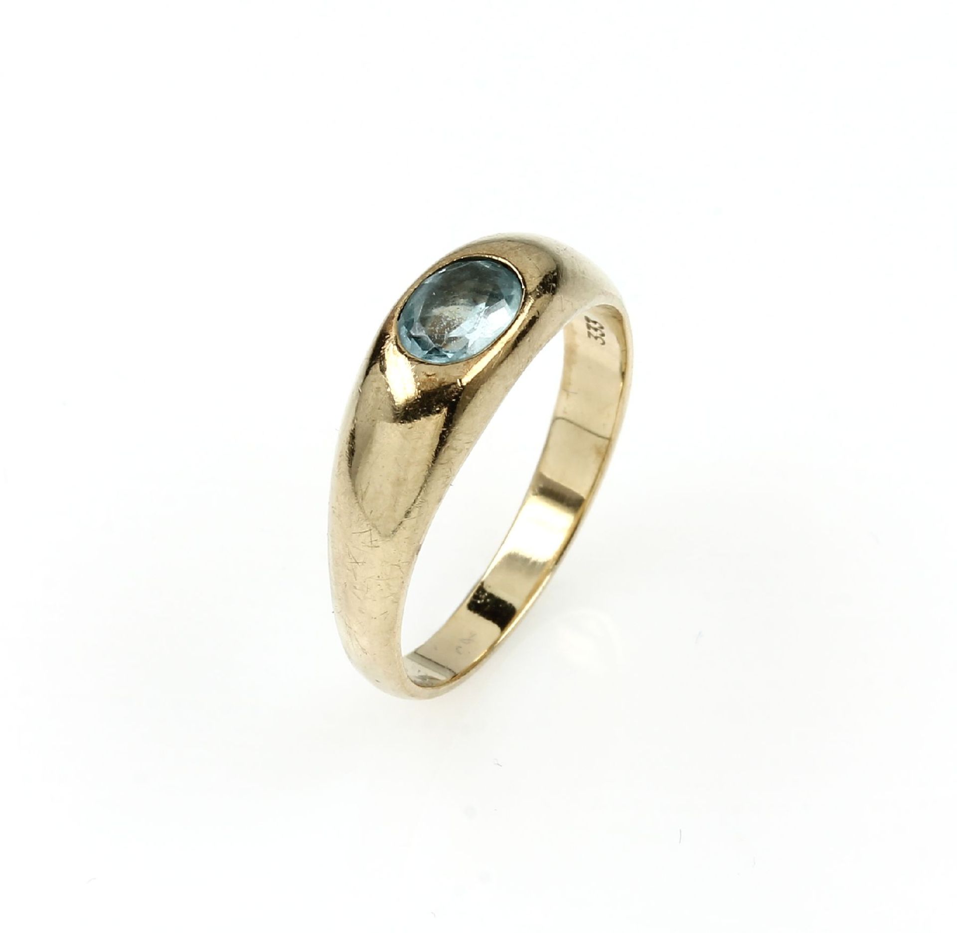 8 kt Gold Ring mit Aquamarin, GG 333/000, ovalfacett.