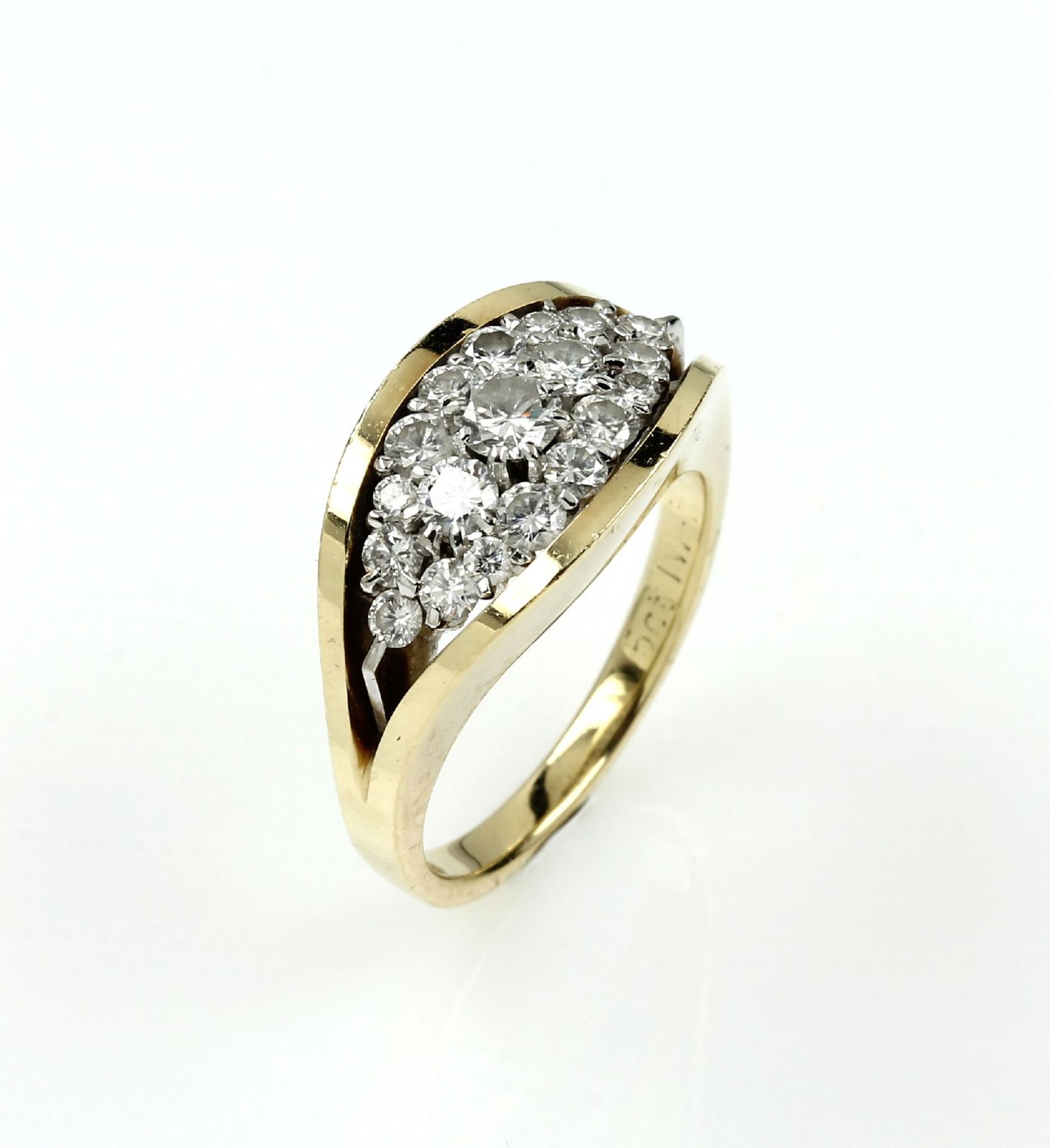 14 kt Gold Ring mit Brillanten, GG/WG 585/000, 19