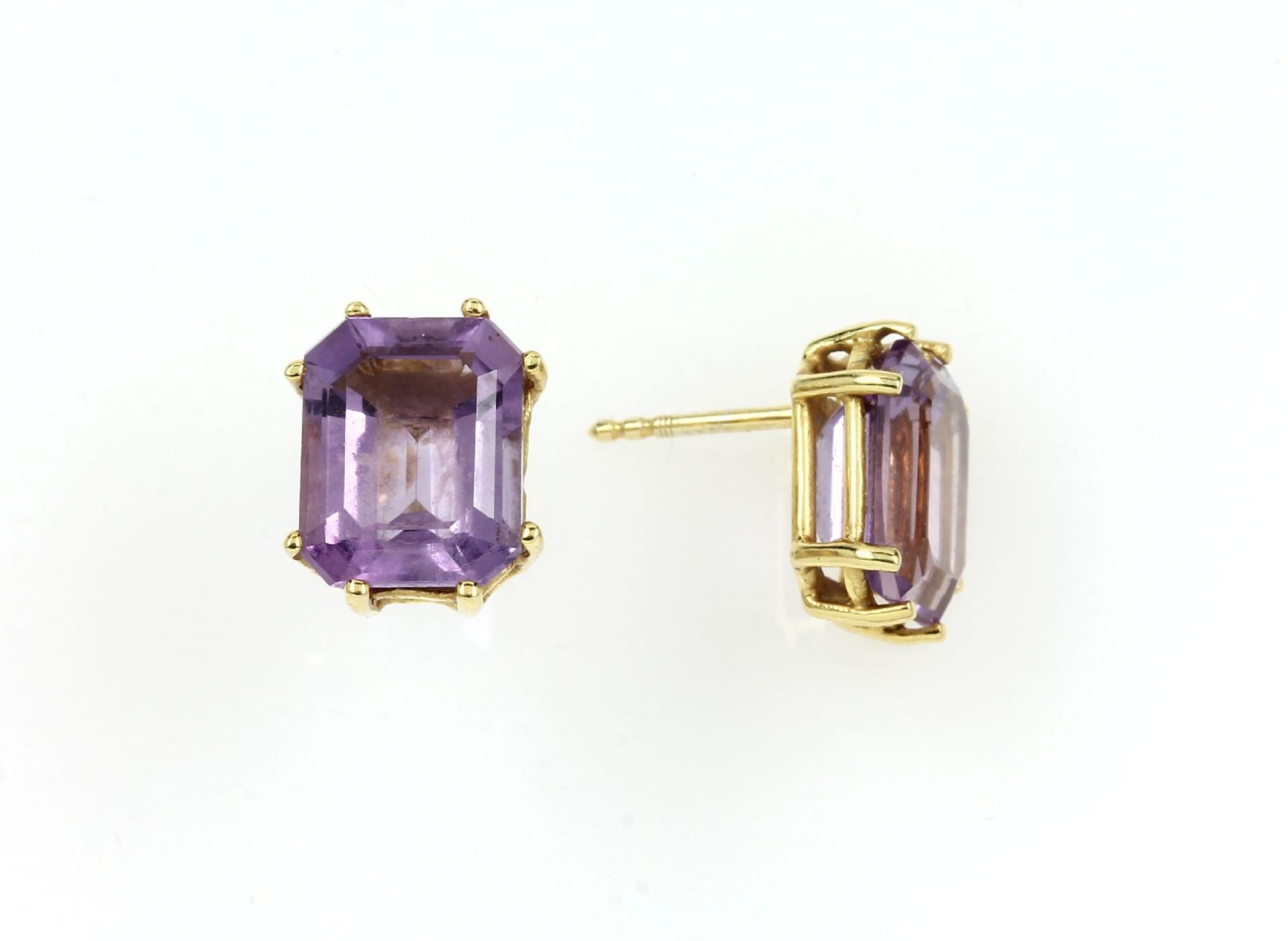 Paar 14 kt Gold Ohrstecker mit Amethyst, GG 585/000,