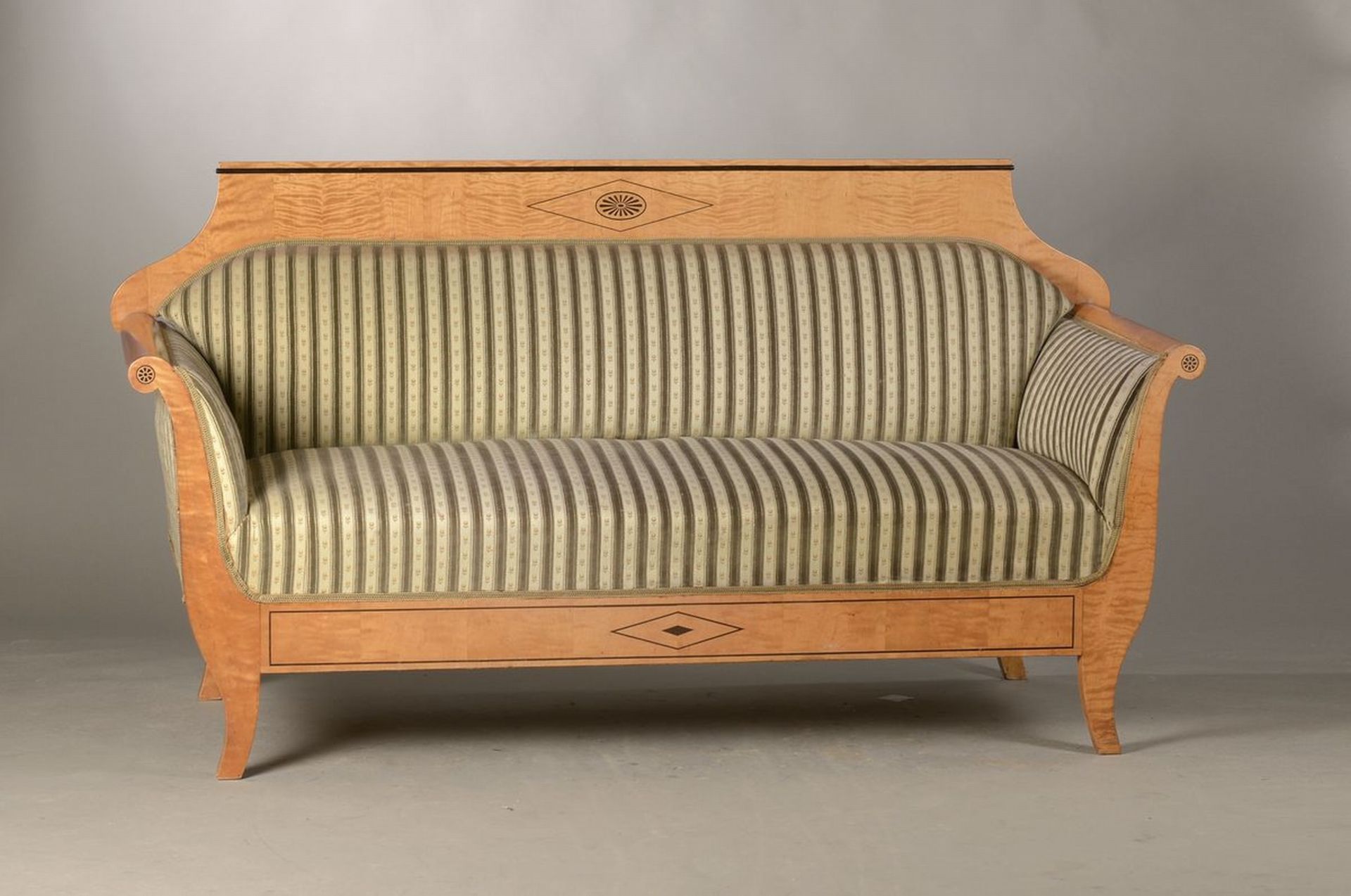 Salongruppe, Biedermeier, um 1900/10, Birkenfurnier, z.T.