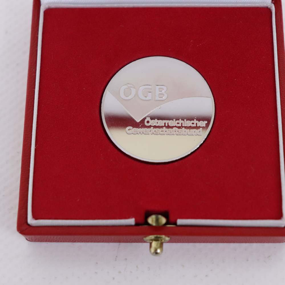 Alte Medaille - Silber - OGB 50 Jahre - Image 2 of 3