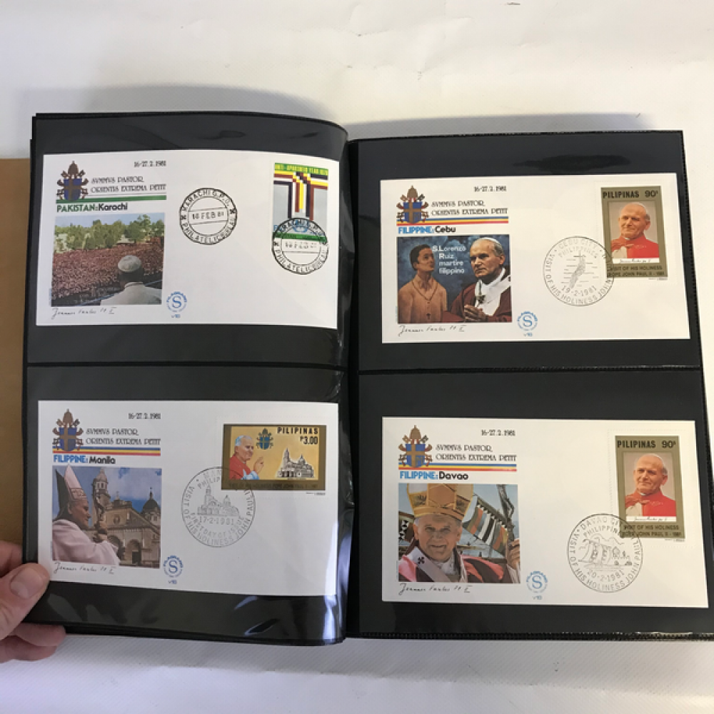 Briefmarkenkatalog 2 Papstreisen 226 Stück - Image 2 of 14