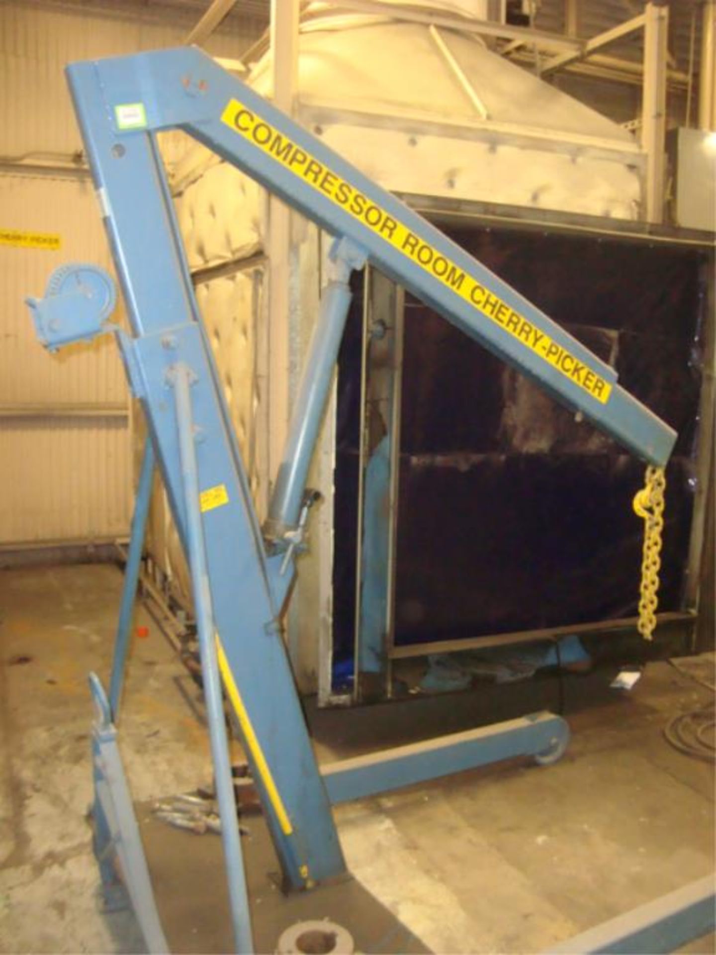 1-Ton Capacity Mobile "Cherry Picker" Hoist - Image 4 of 8