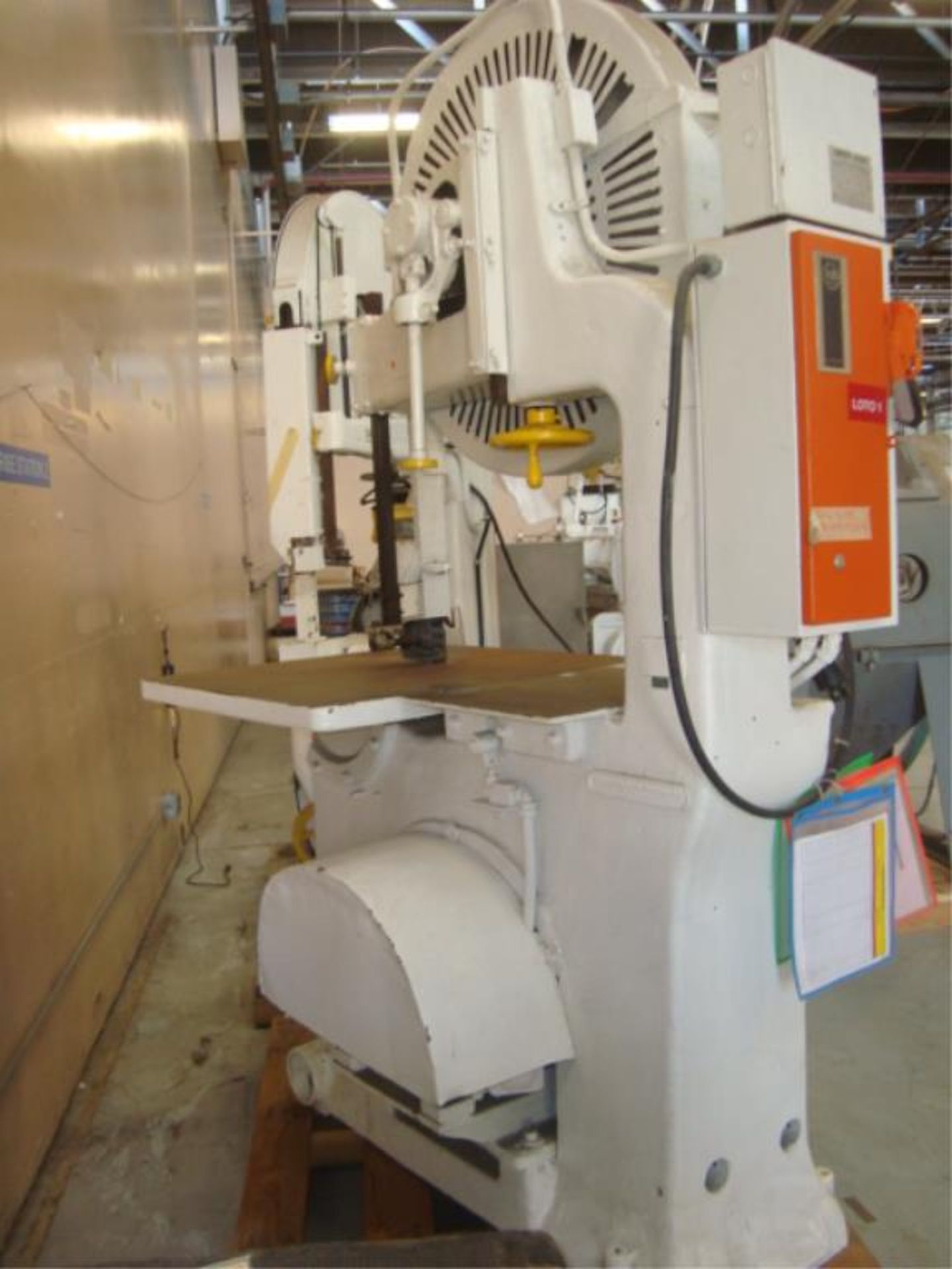 Heavy Duty Vertical Band Saw - Image 2 of 7