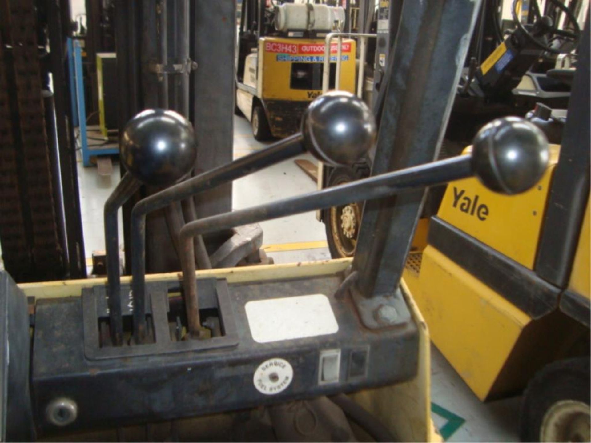 4-Ton Capacity Propane Forklift - Image 8 of 12