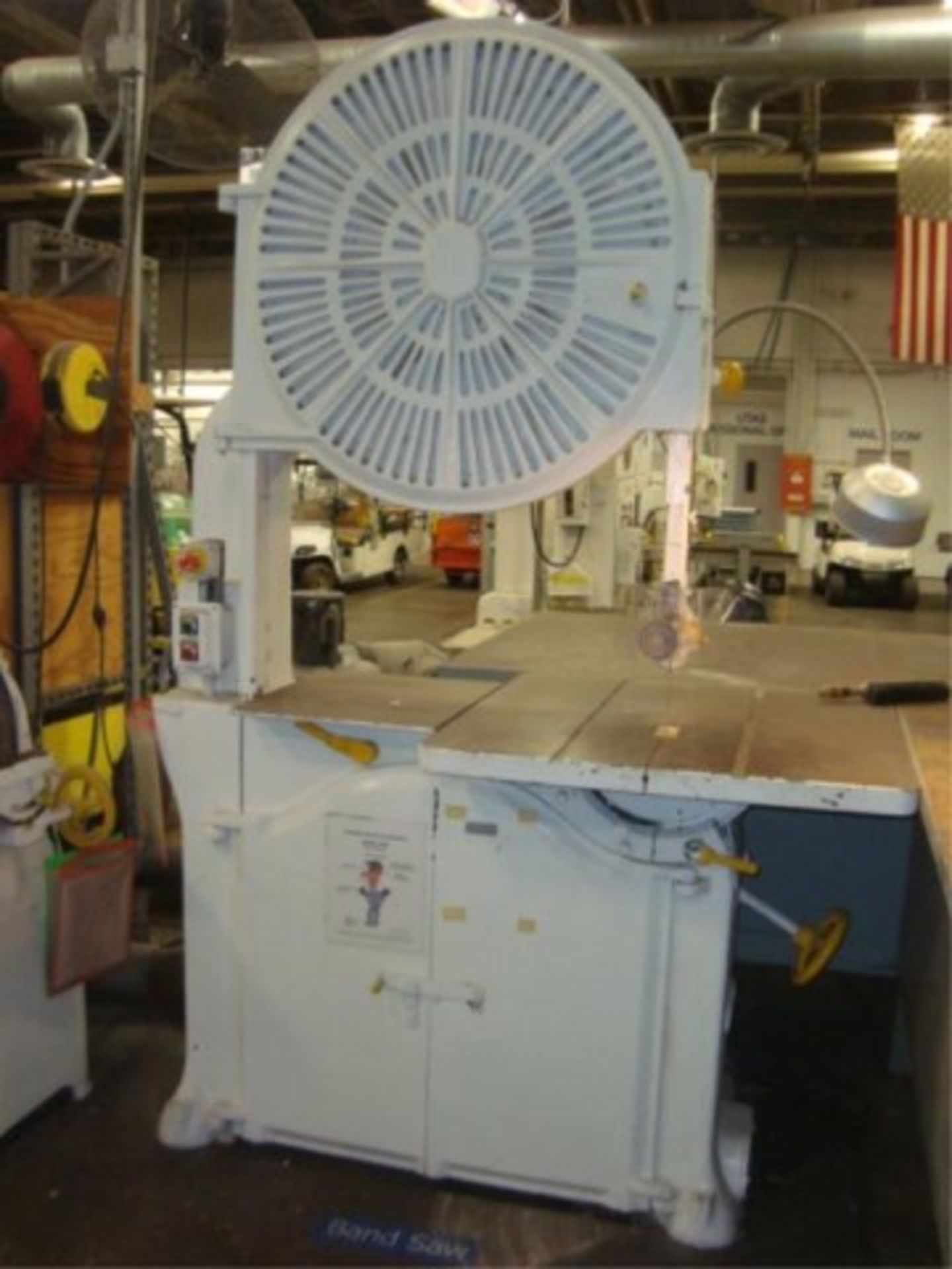 Heavy Duty Vertical Band Saw - Image 10 of 11