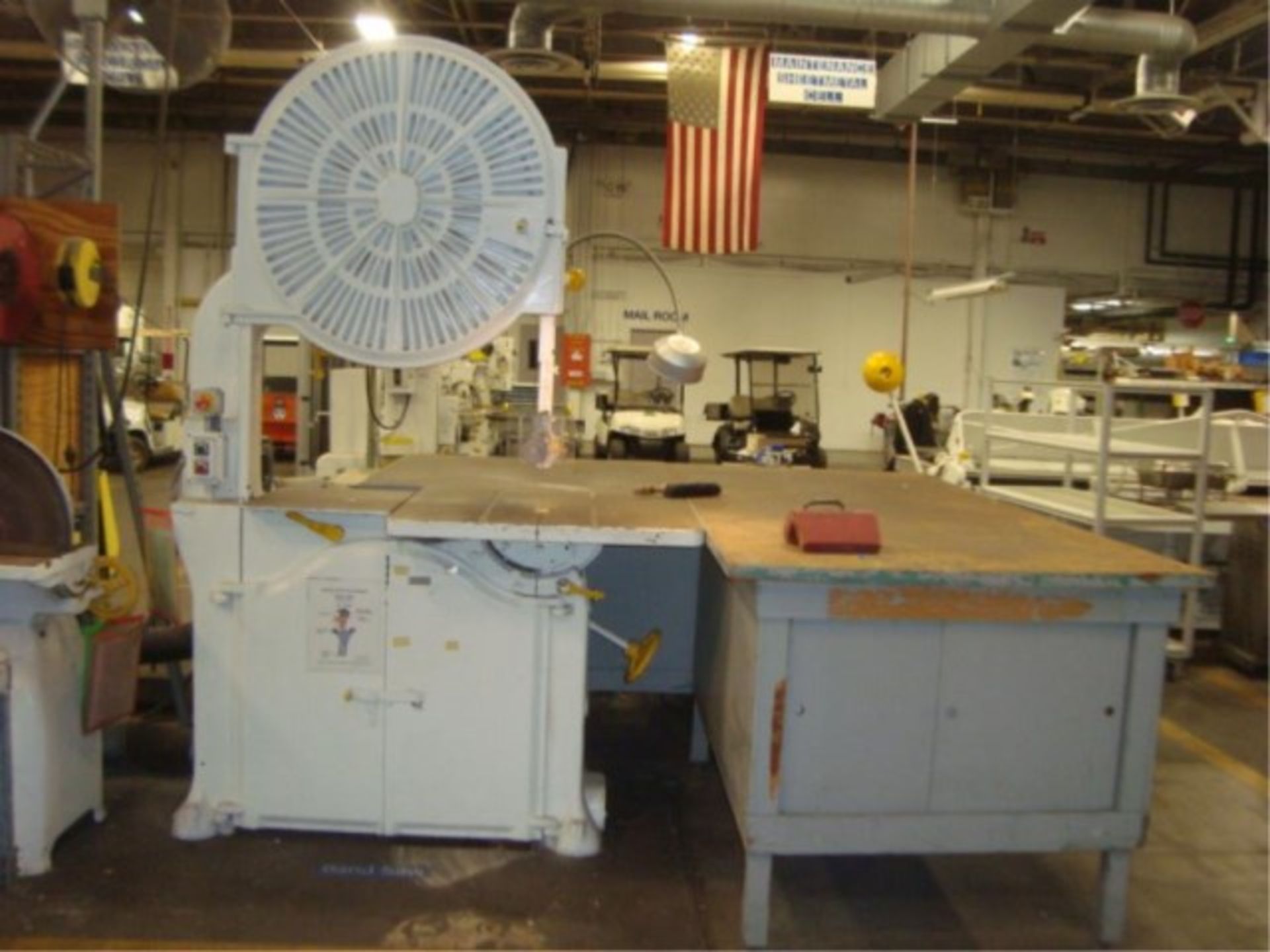 Heavy Duty Vertical Band Saw