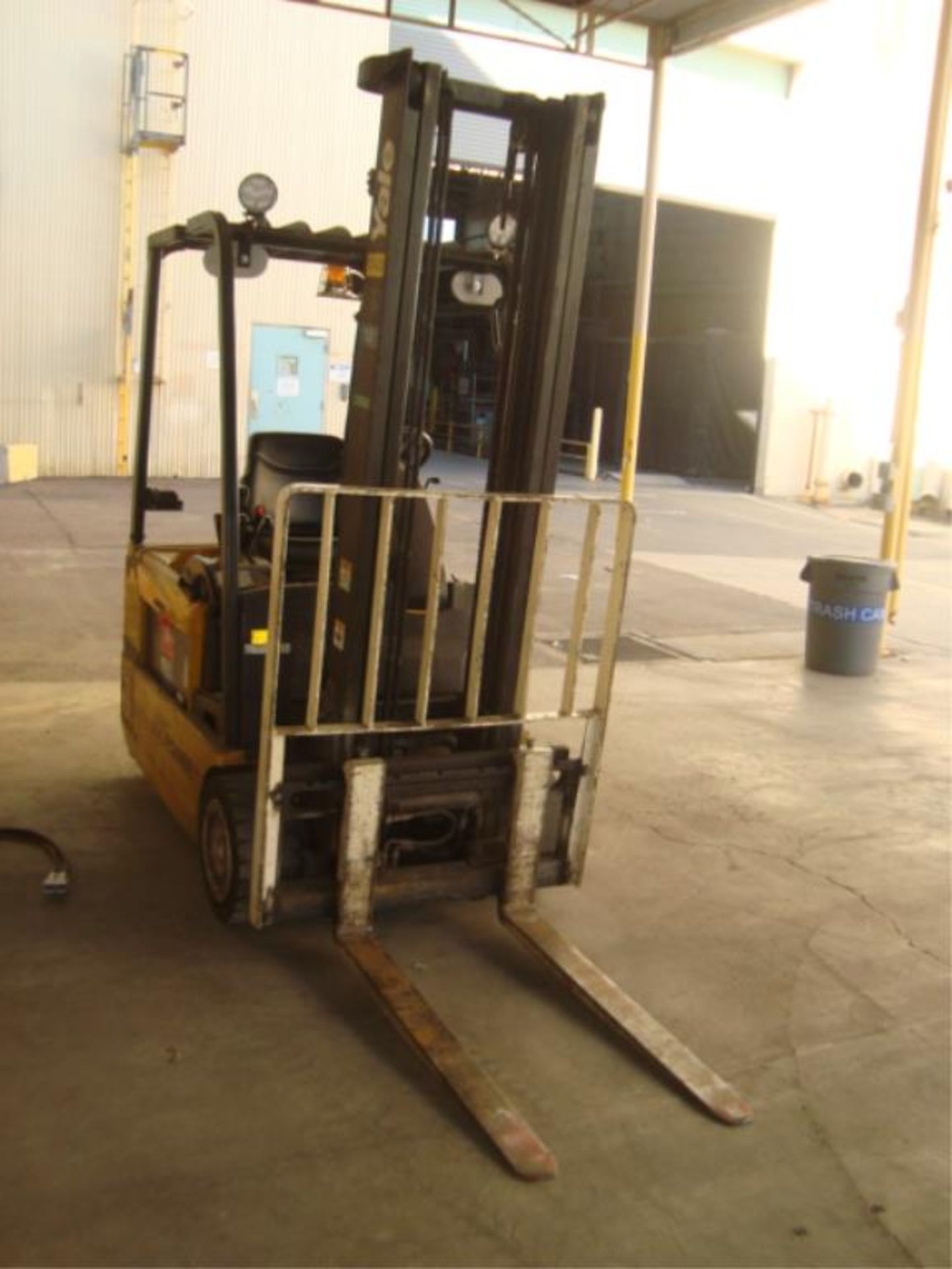 2-Ton Capacity Electric Forklift - Image 4 of 10
