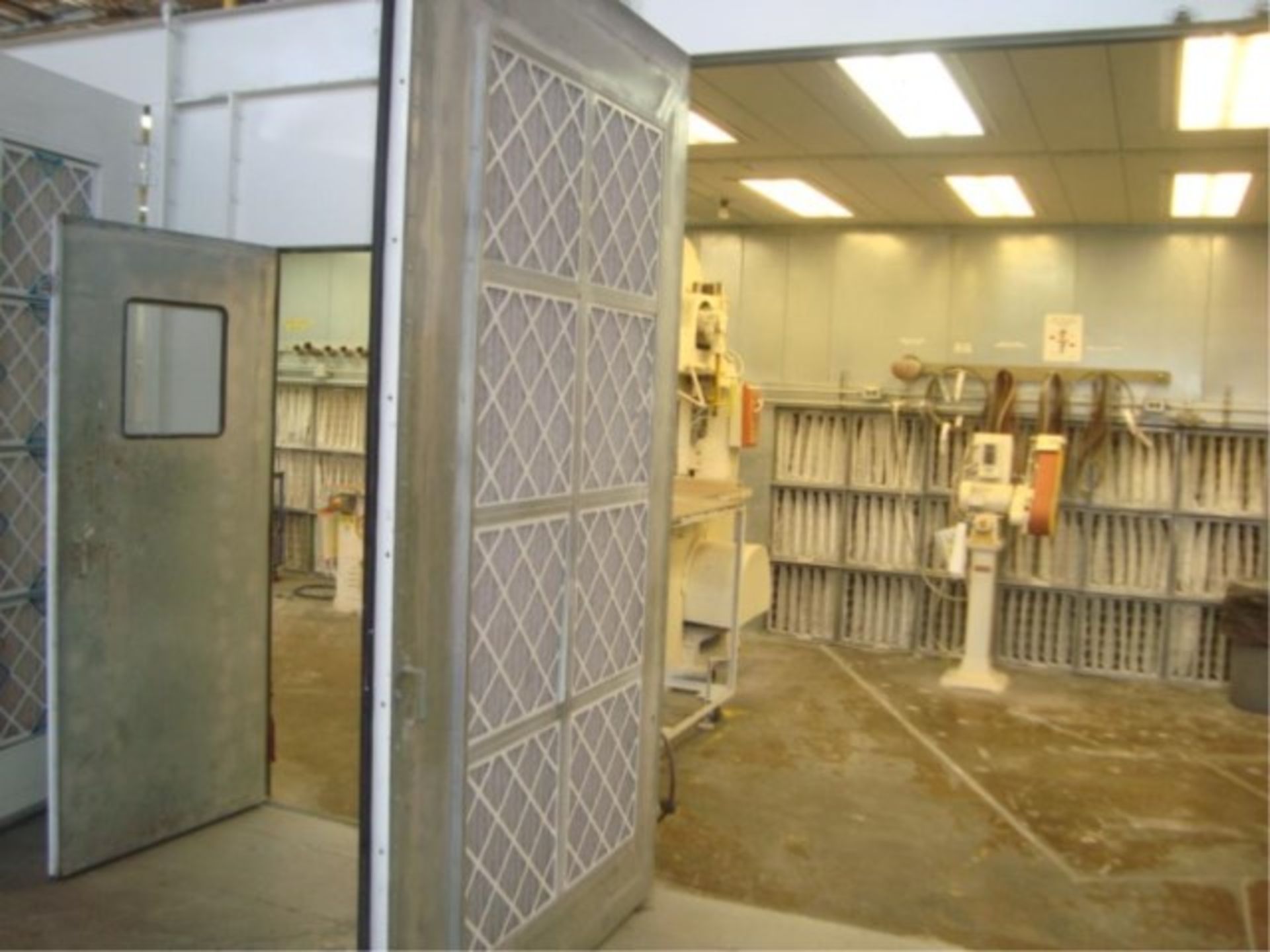 Paint Spray Booth - Image 9 of 22