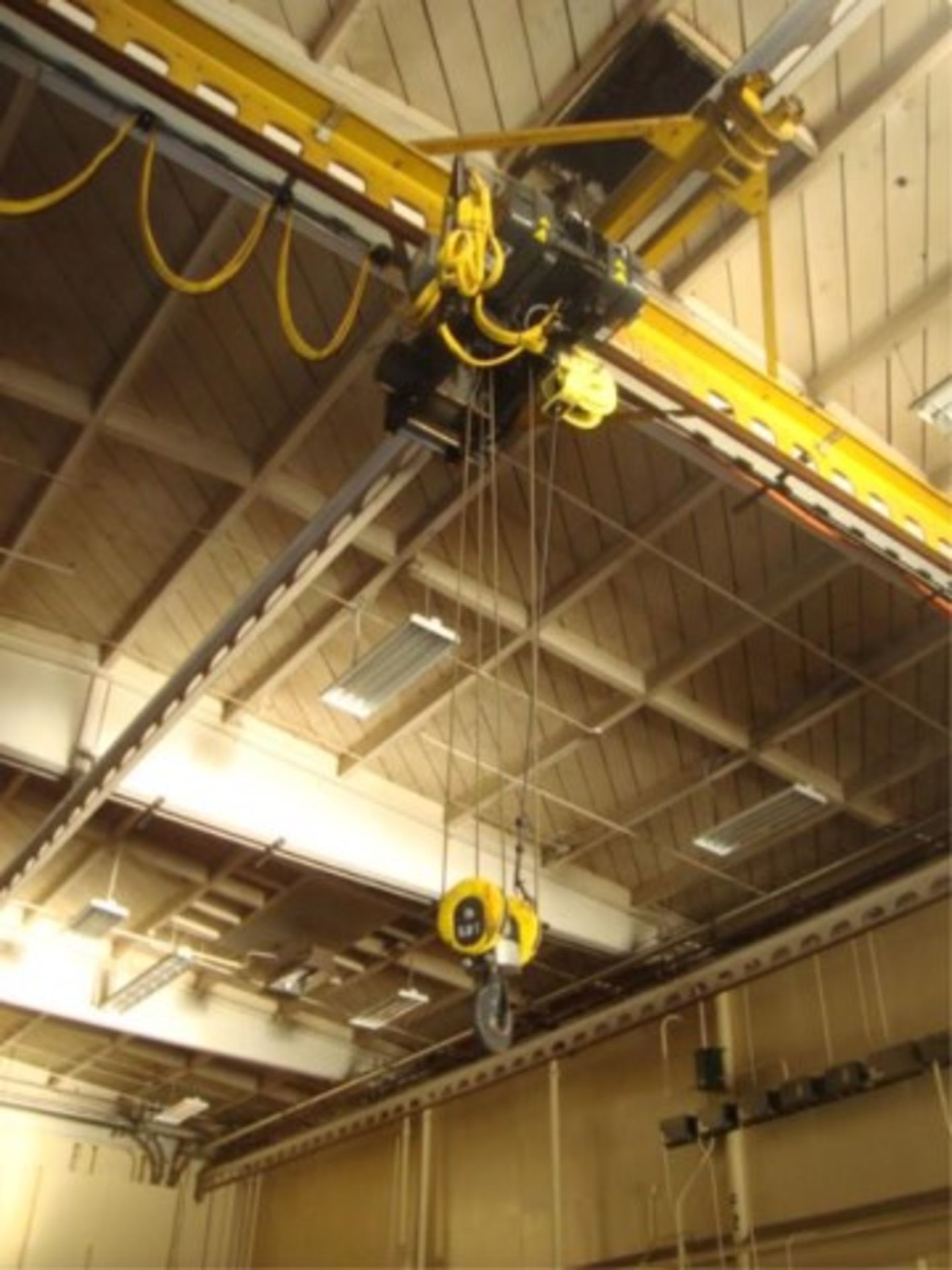 5-Ton Capacity Overhead Bridge Crane - Image 3 of 9