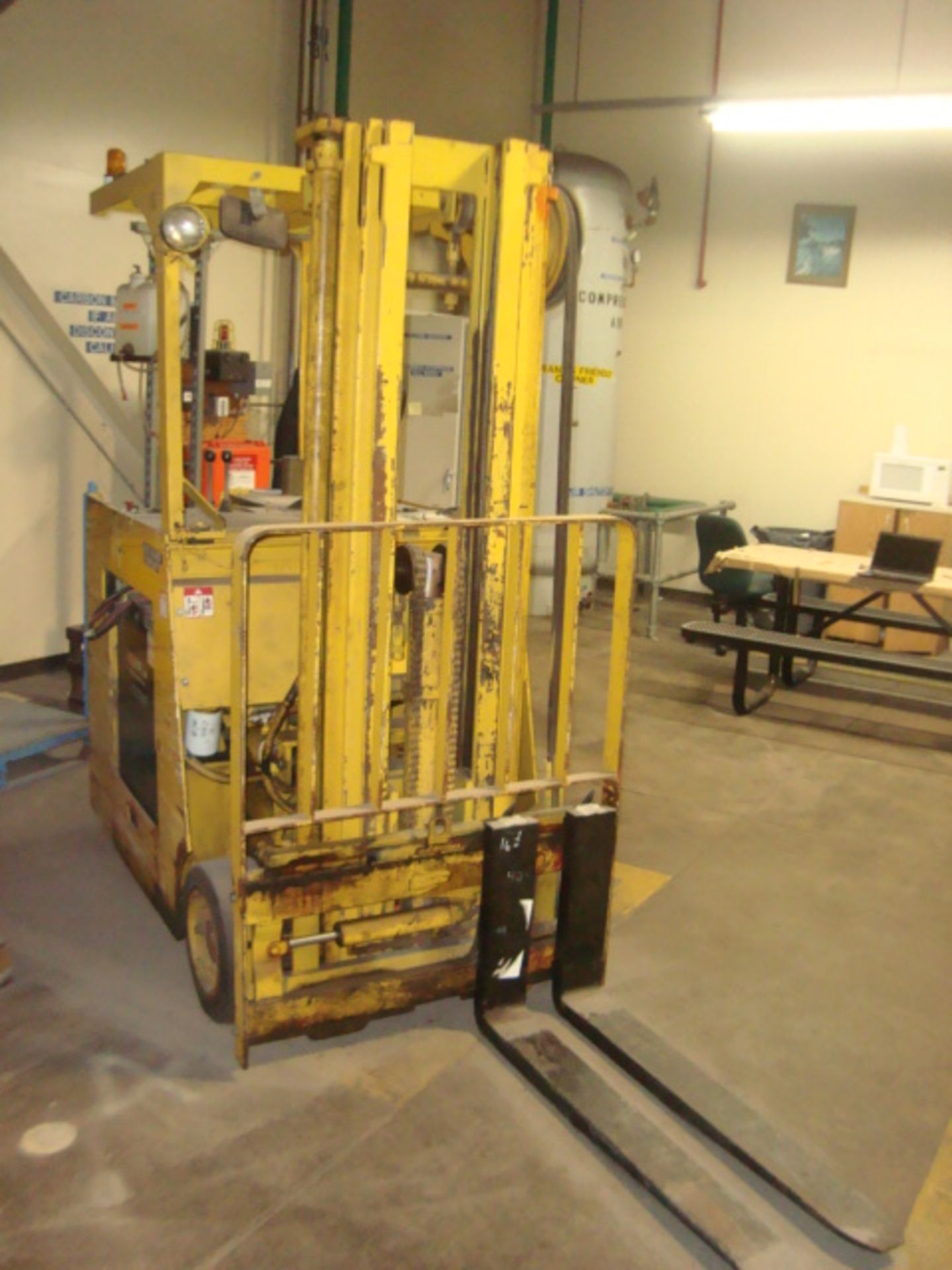 Electric Stand Up Riding Forklift - Image 3 of 9