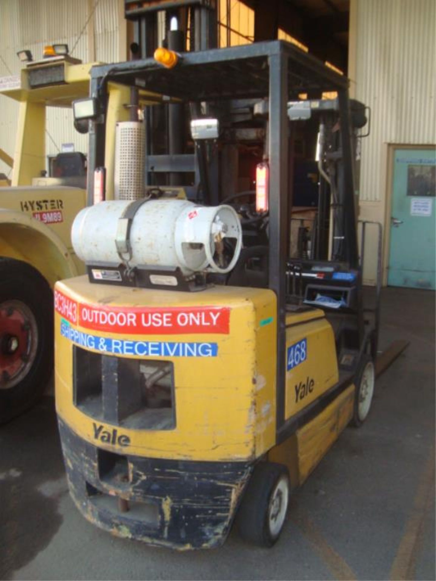 2.5-Ton Capacity Diesel Forklift - Image 6 of 15