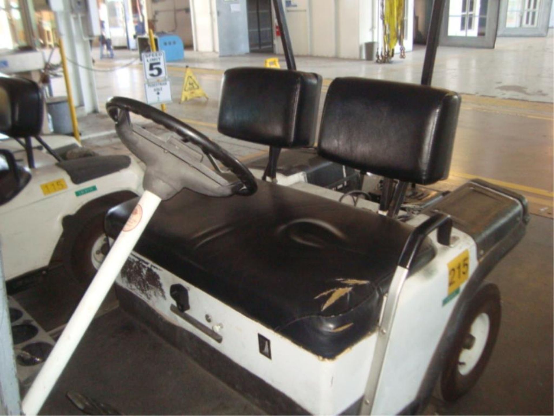 2-Seatere Electric Golf Cart - Image 7 of 8