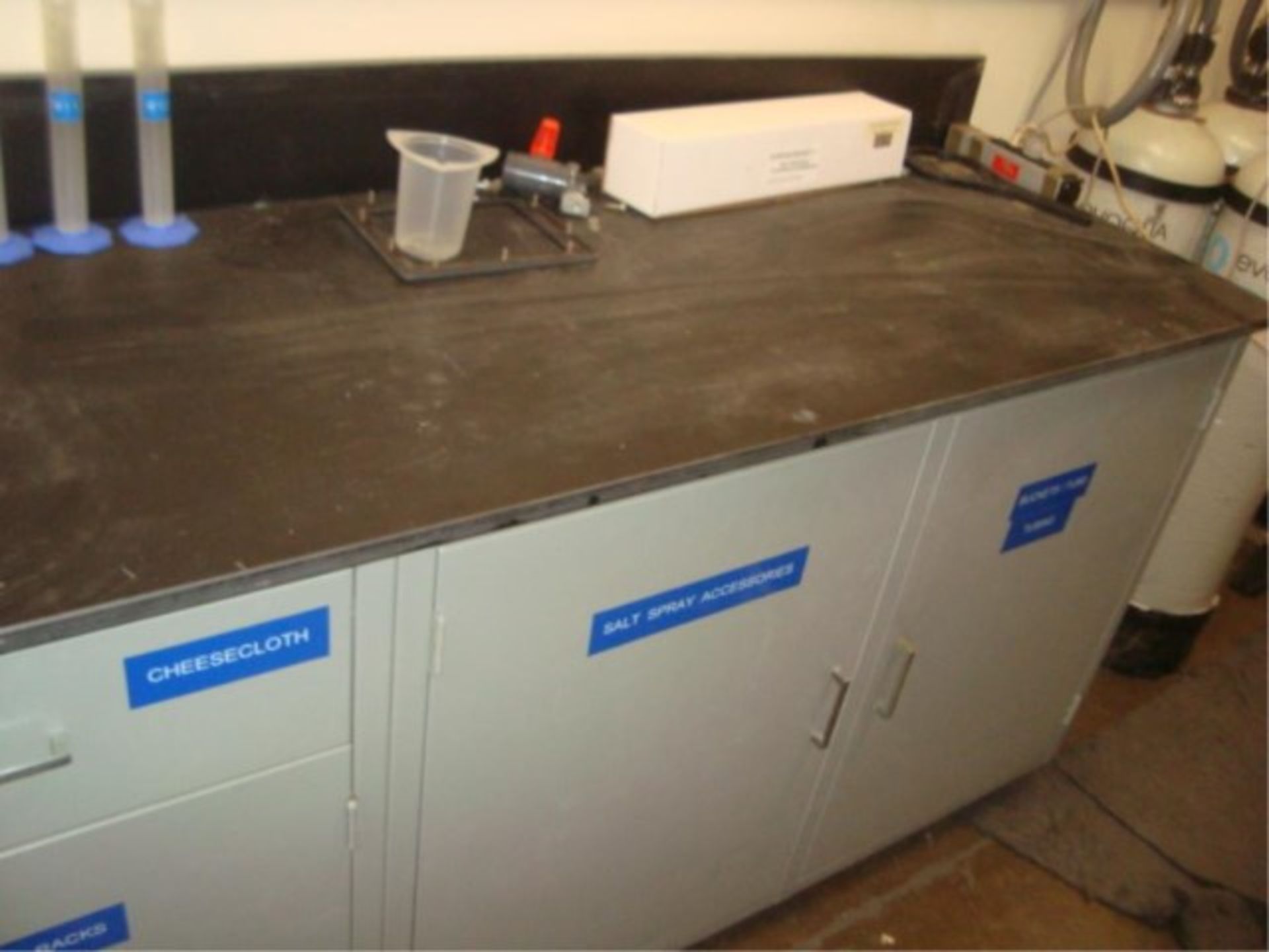 Corrosion Resistant Lab Counter/Cabinets - Image 4 of 6