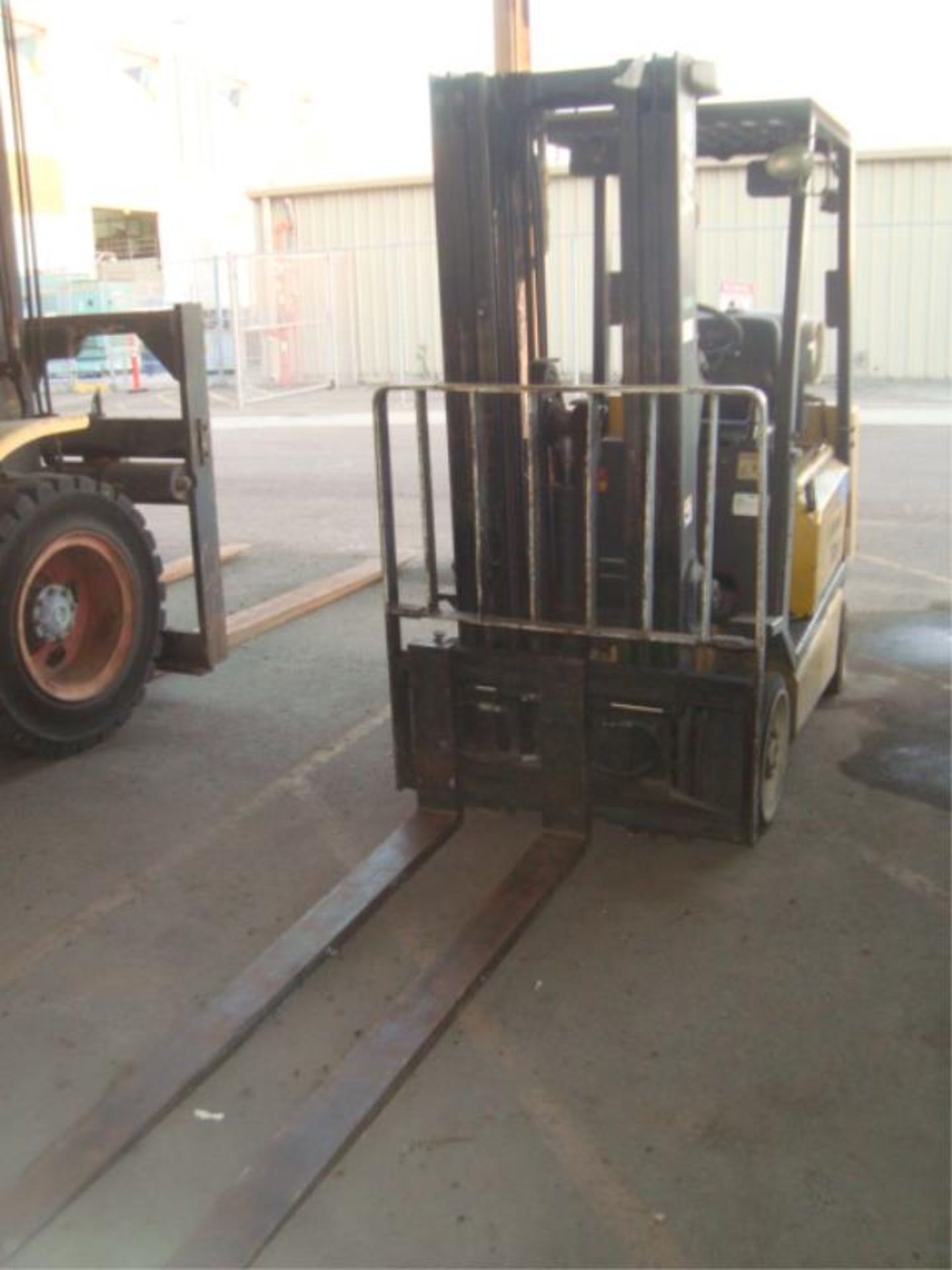 2.5-Ton Capacity Diesel Forklift - Image 2 of 15