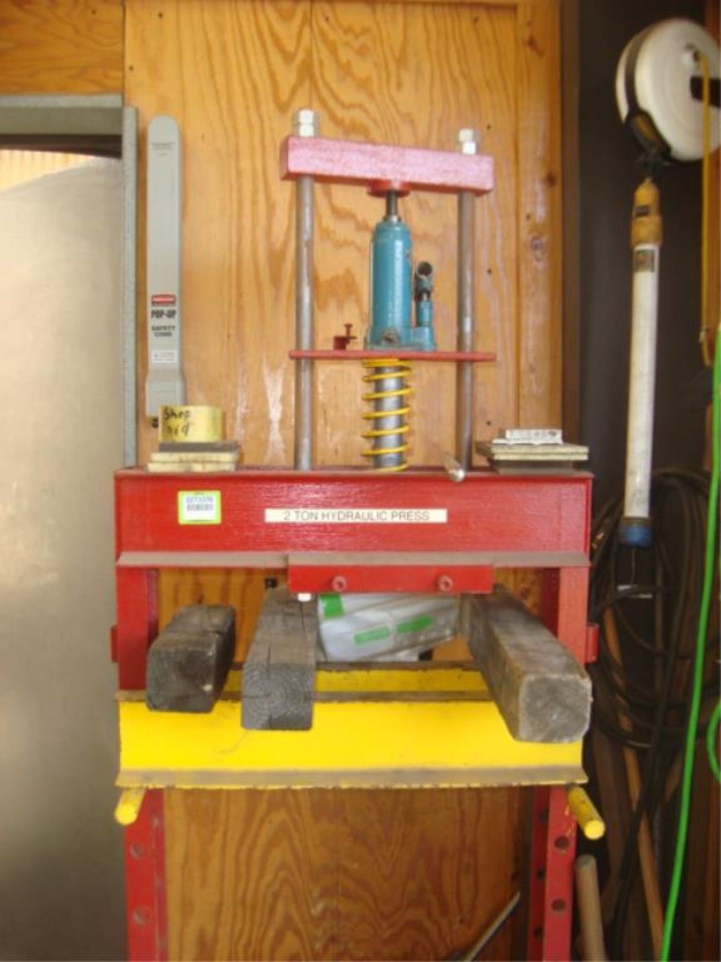 2-Ton Capacity Hydraulic H-Frame Press - Image 2 of 4