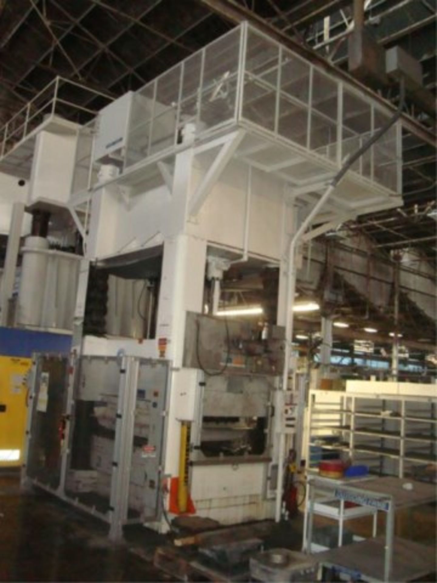 1,000 ton Capacity Hydraulic 4-Column Press - Image 8 of 13