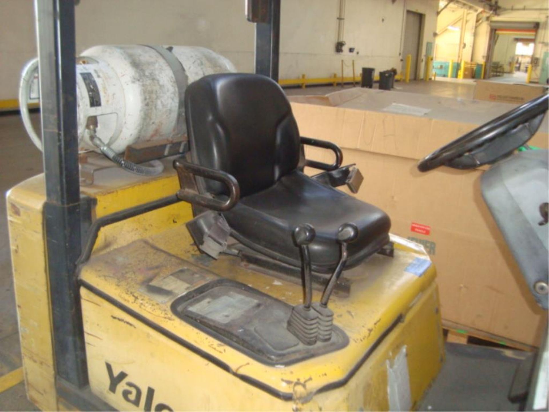 4,000 lb. Capacity Propane Forklift - Image 7 of 10