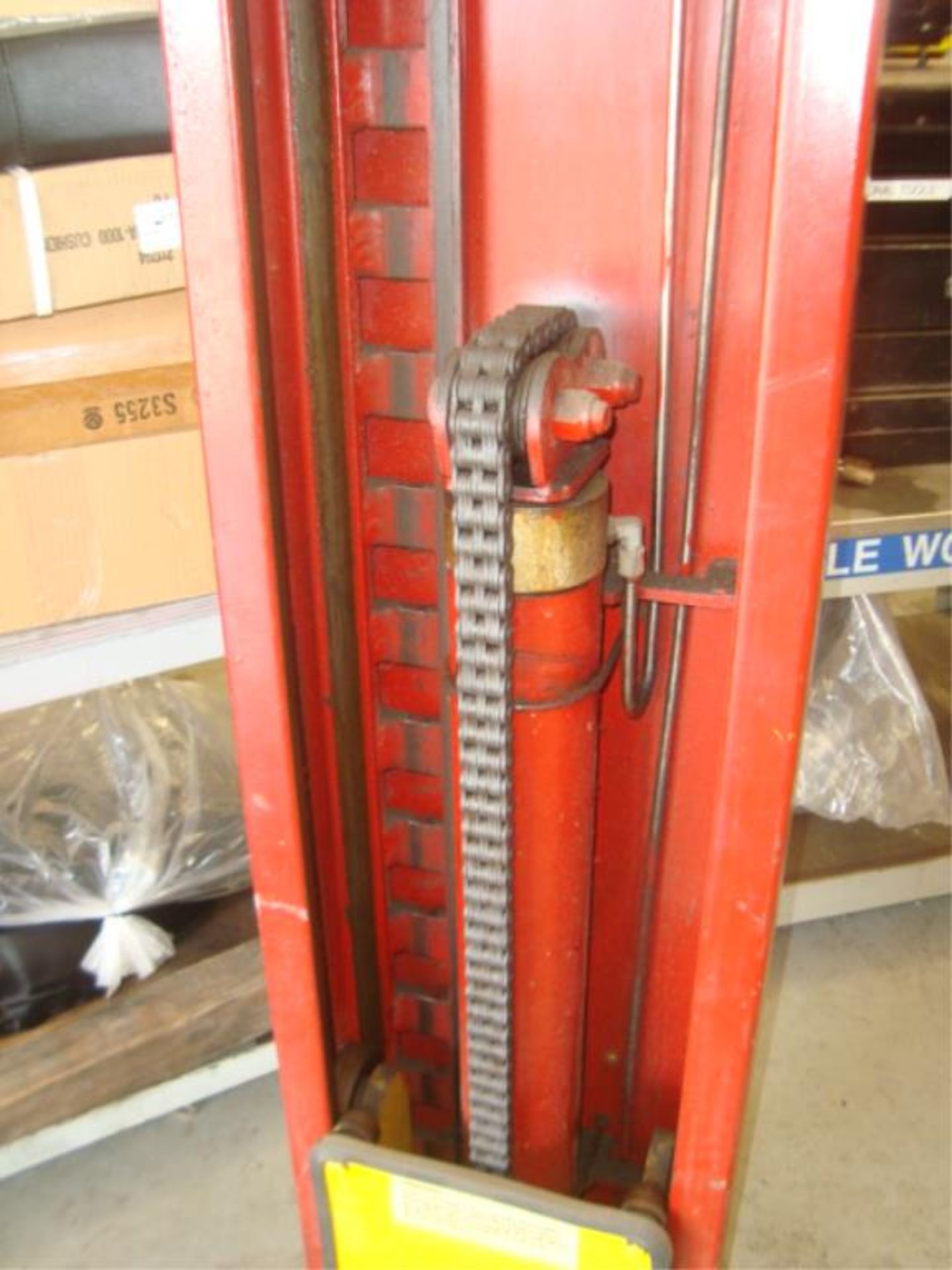 7,000 lb. Cap. 2-Post Electric Hydraulic Auto Lif. - Image 5 of 13