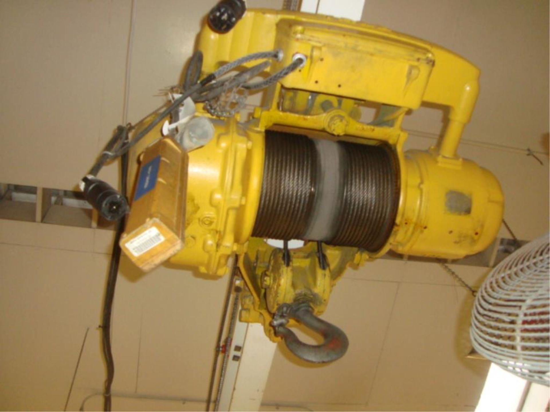 3-Ton Capacity Trolley Cable Hoist. - Image 3 of 4