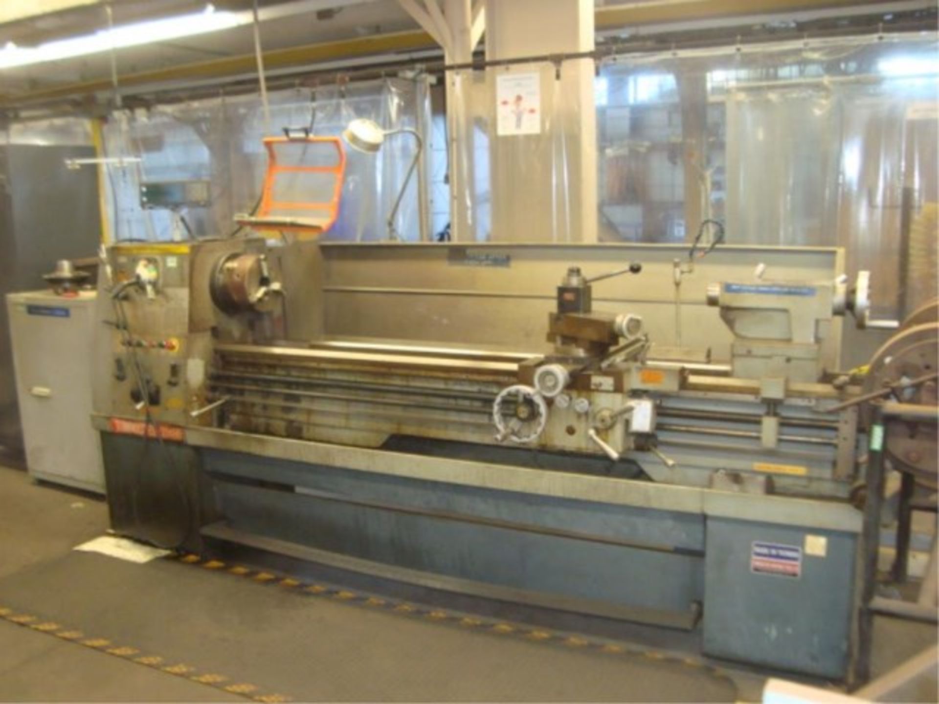 Precision Lathe With Saddle Bridge/Tool Carriage